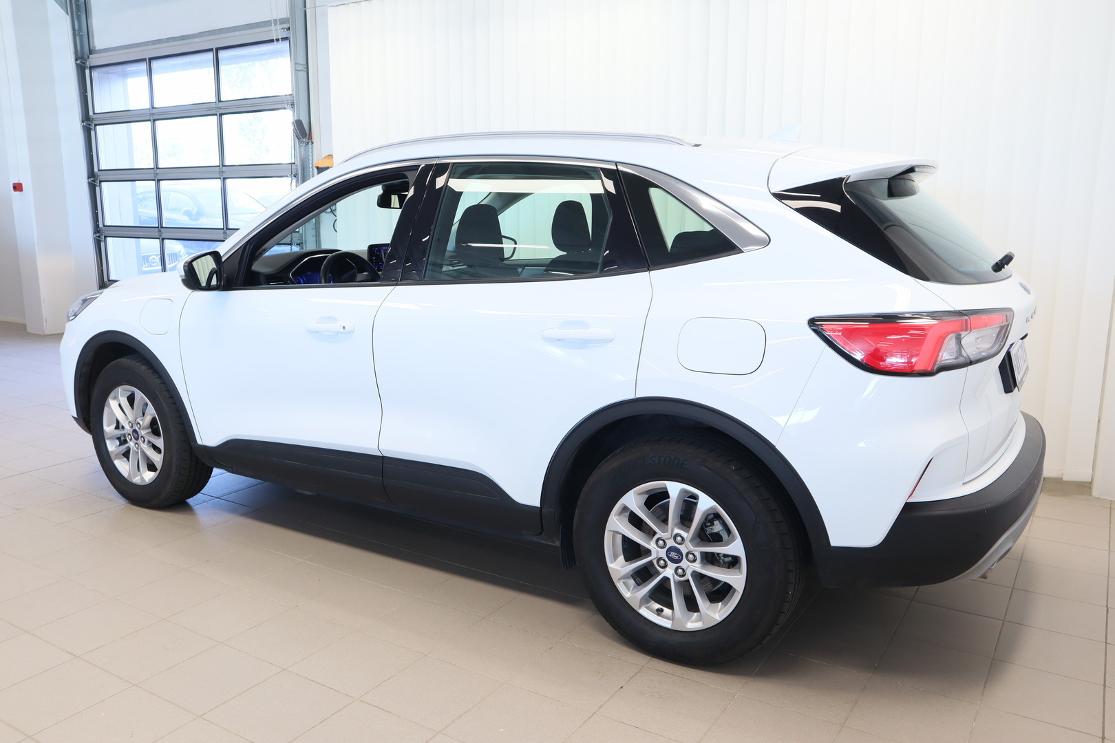 FORD Kuga 5
