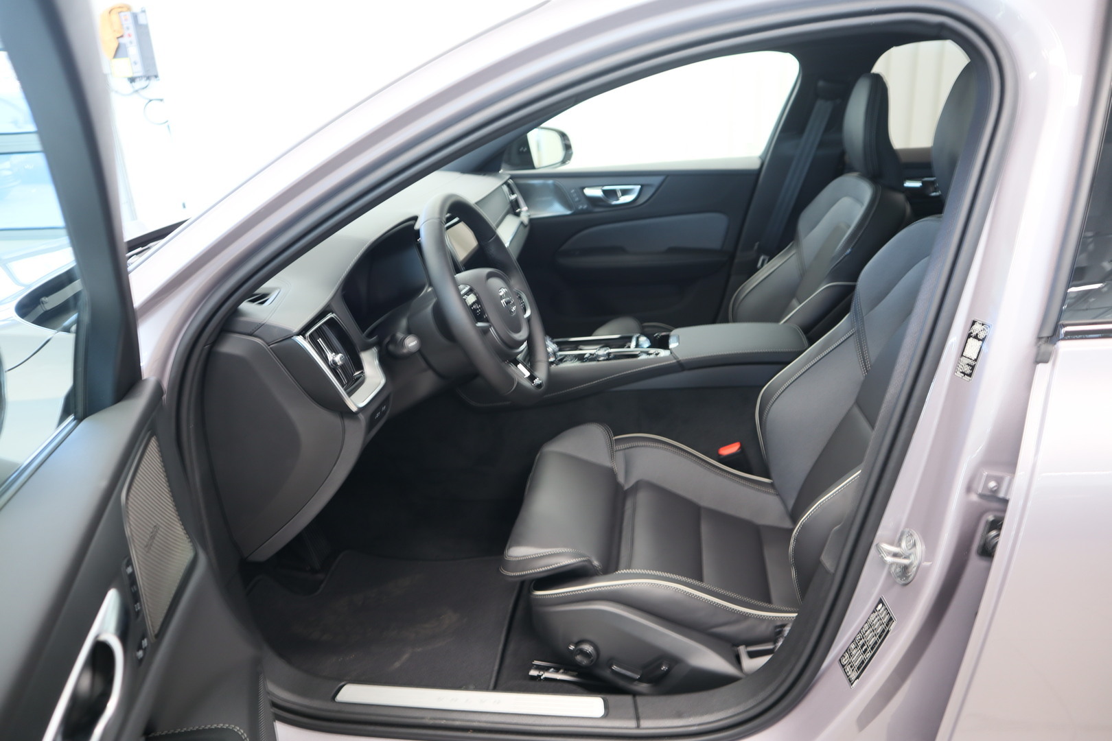 VOLVO V60 11