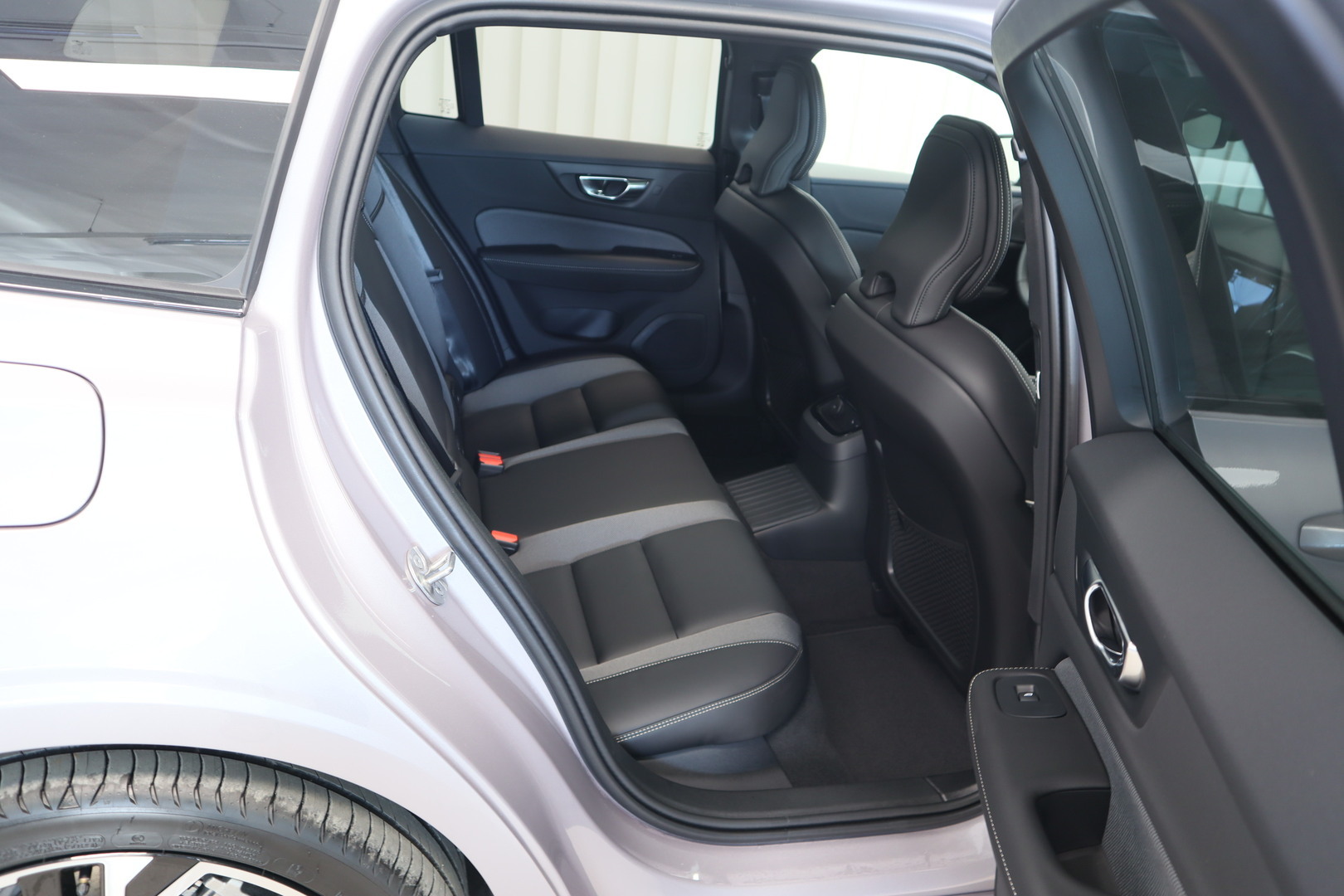 VOLVO V60 13