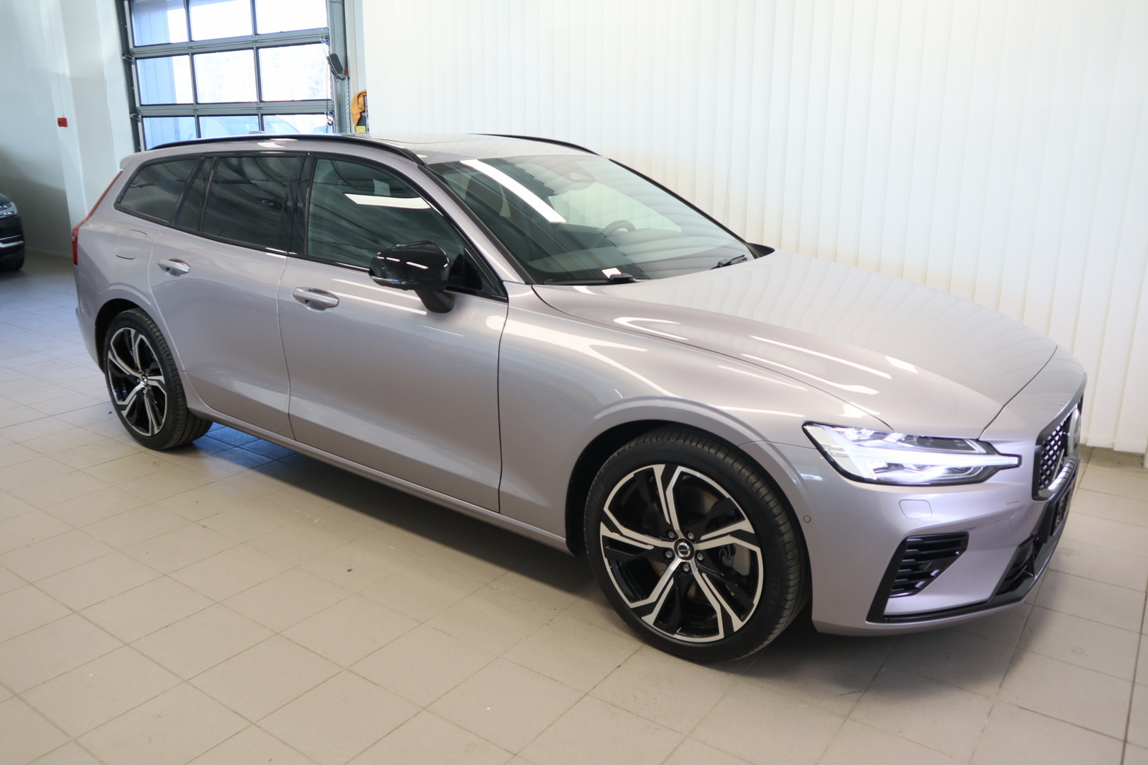 VOLVO V60 7
