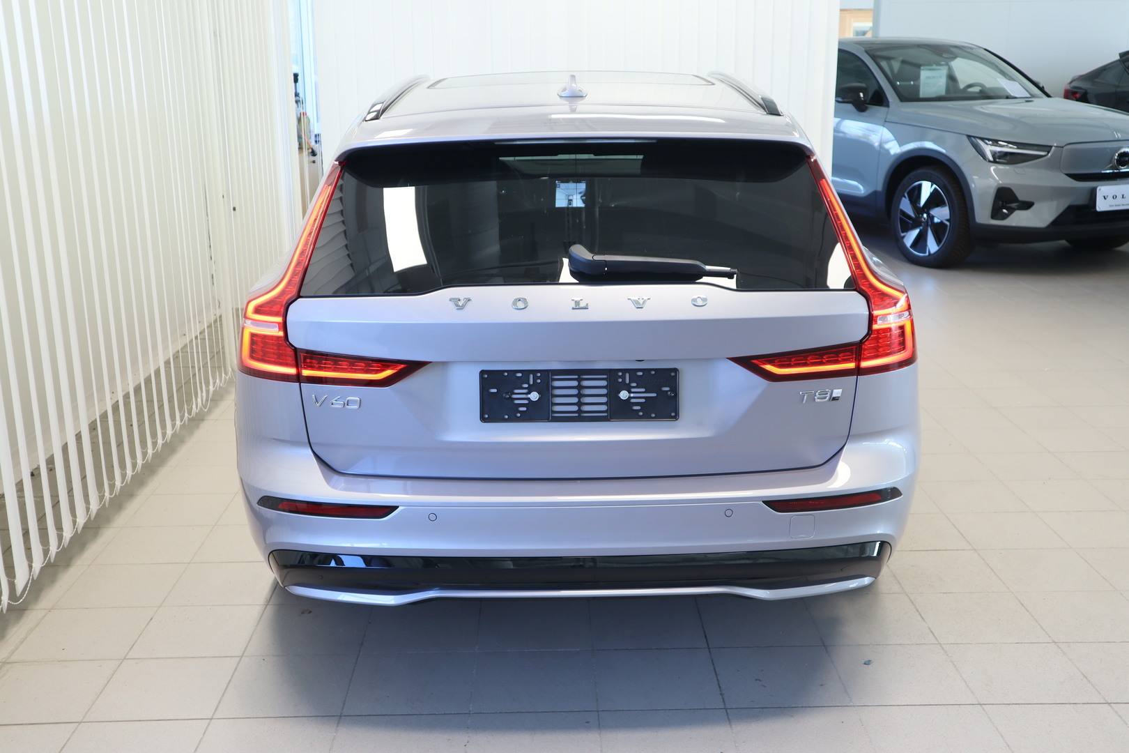 VOLVO V60 8