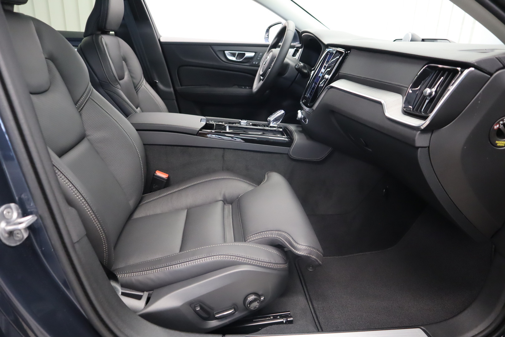 VOLVO V60 10