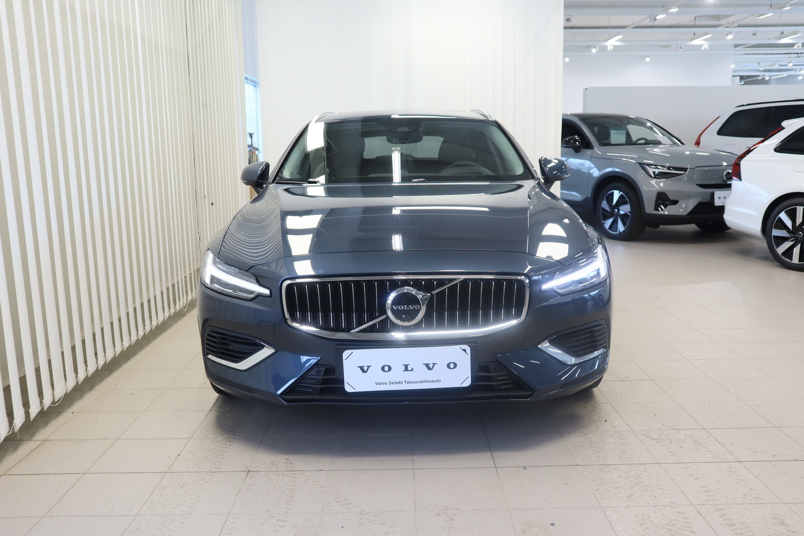 VOLVO V60 2