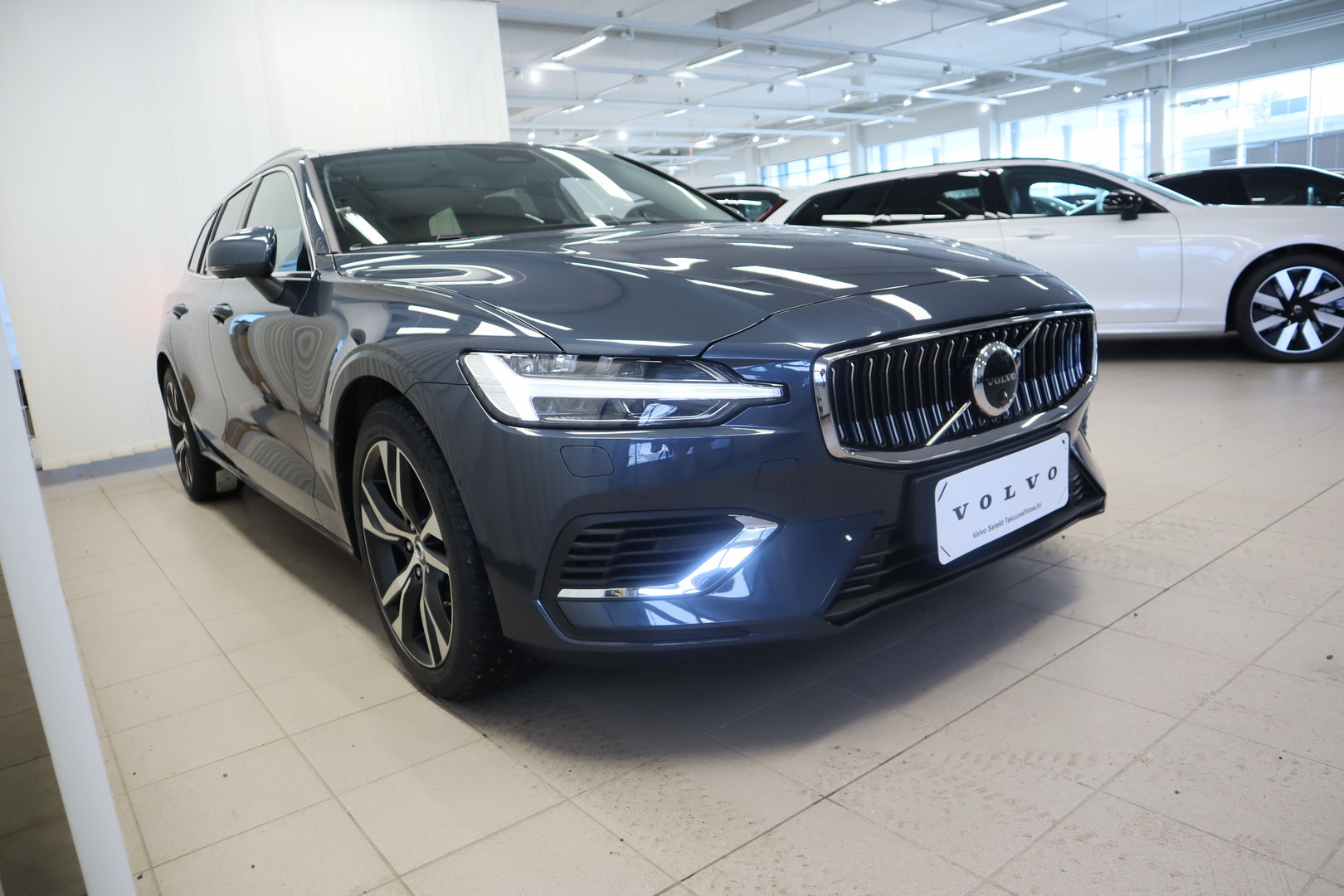 VOLVO V60 3