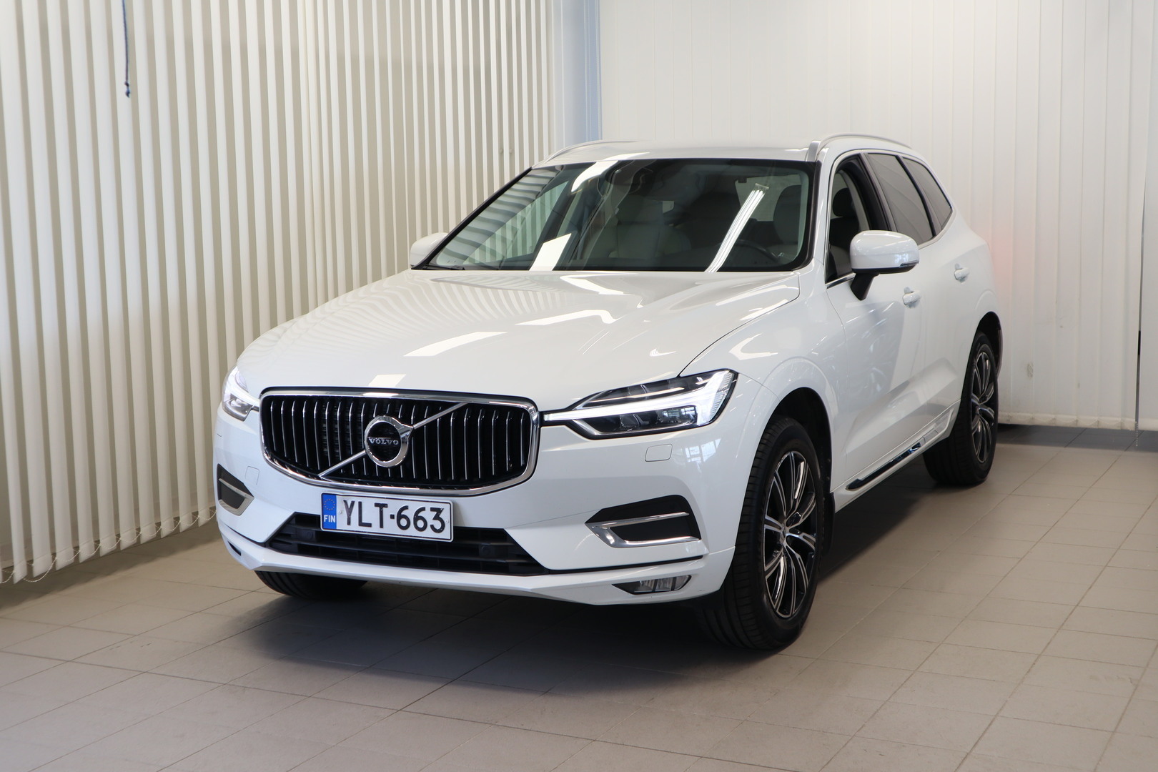 VOLVO XC60 1
