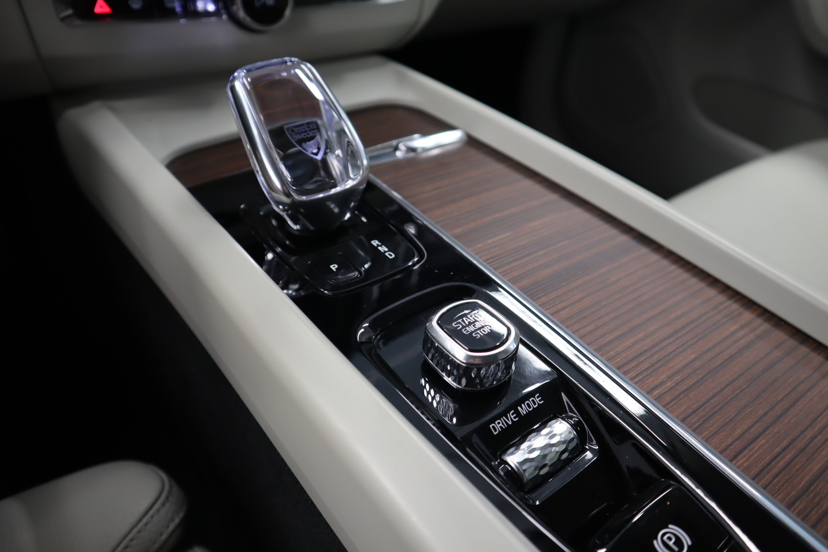 VOLVO XC60 16