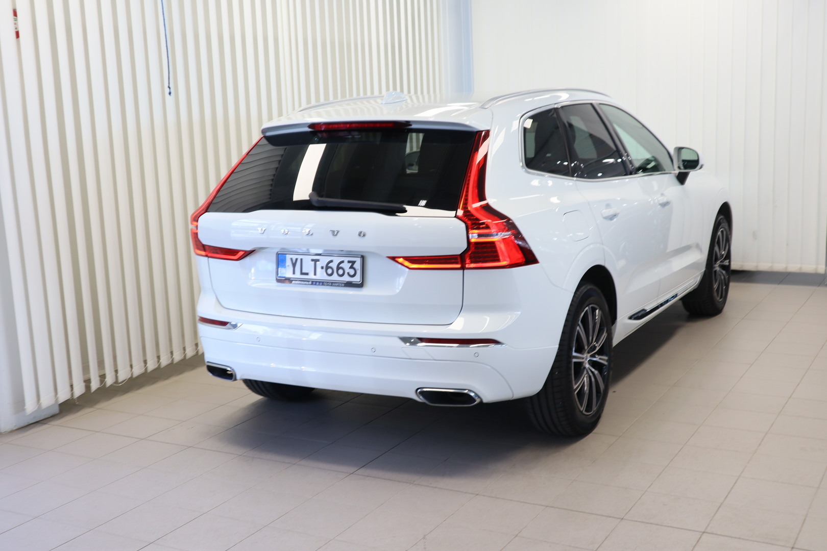 VOLVO XC60 4