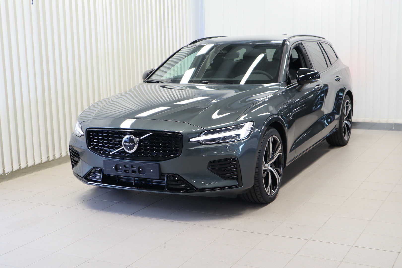 VOLVO V60 1