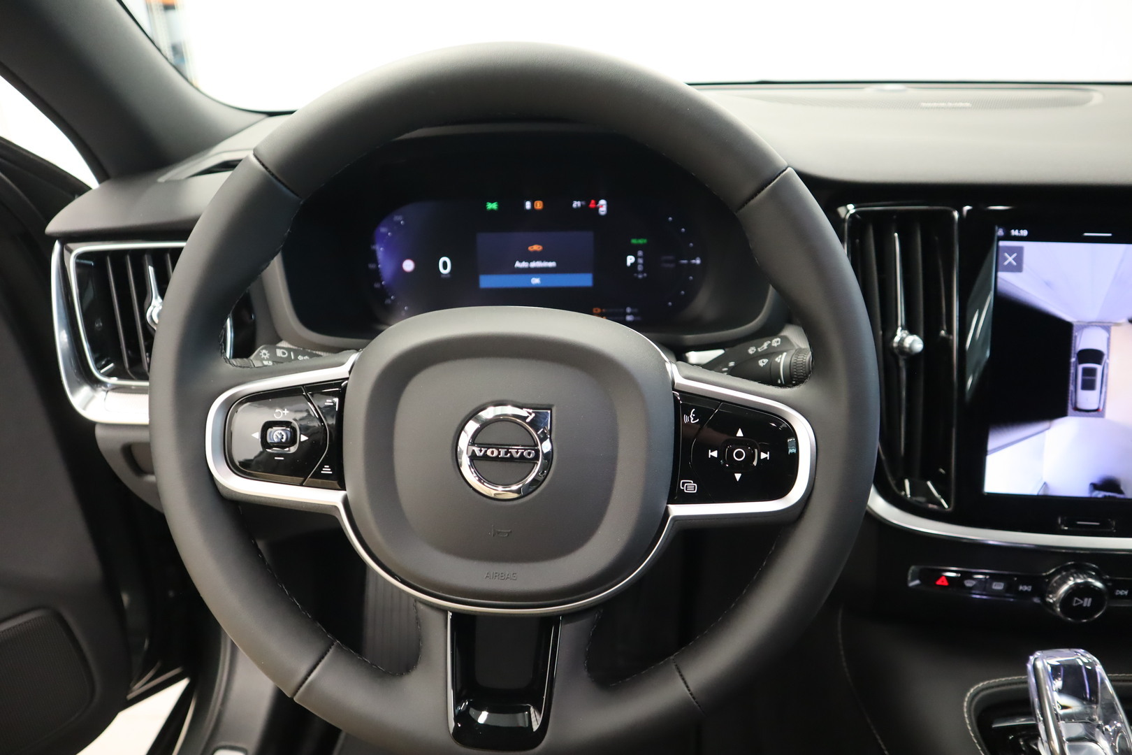 VOLVO V60 13