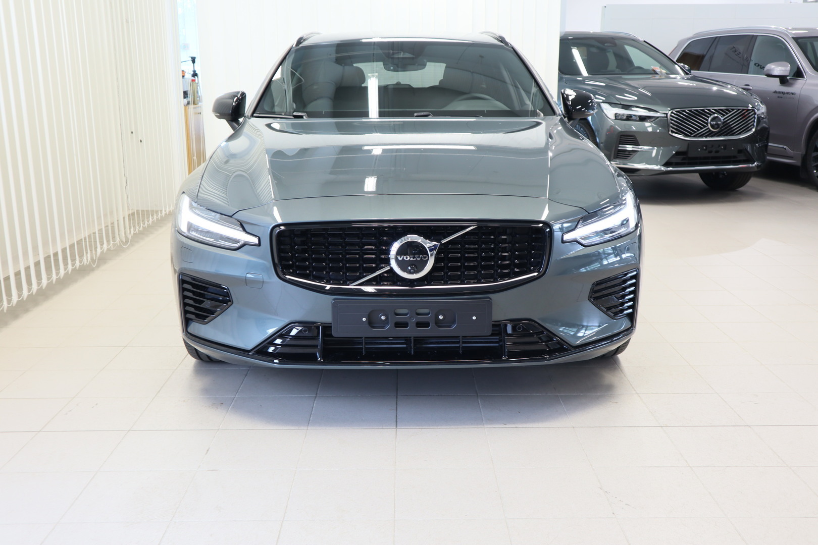 VOLVO V60 3