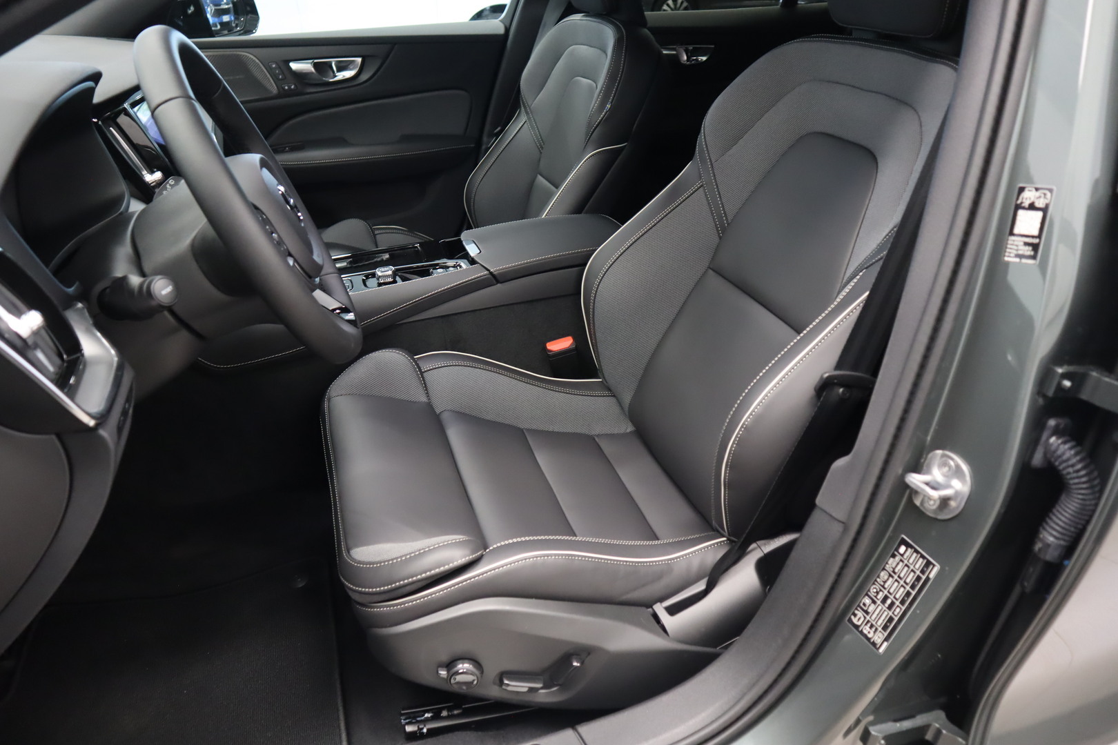 VOLVO V60 8