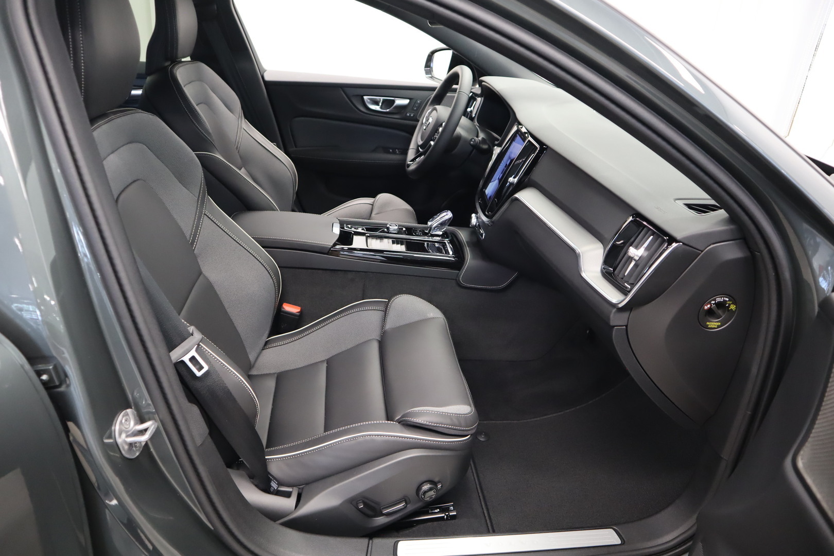 VOLVO V60 9