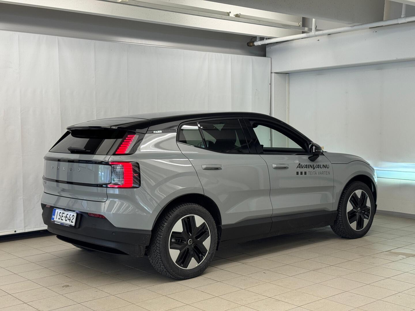 VOLVO EX30 12