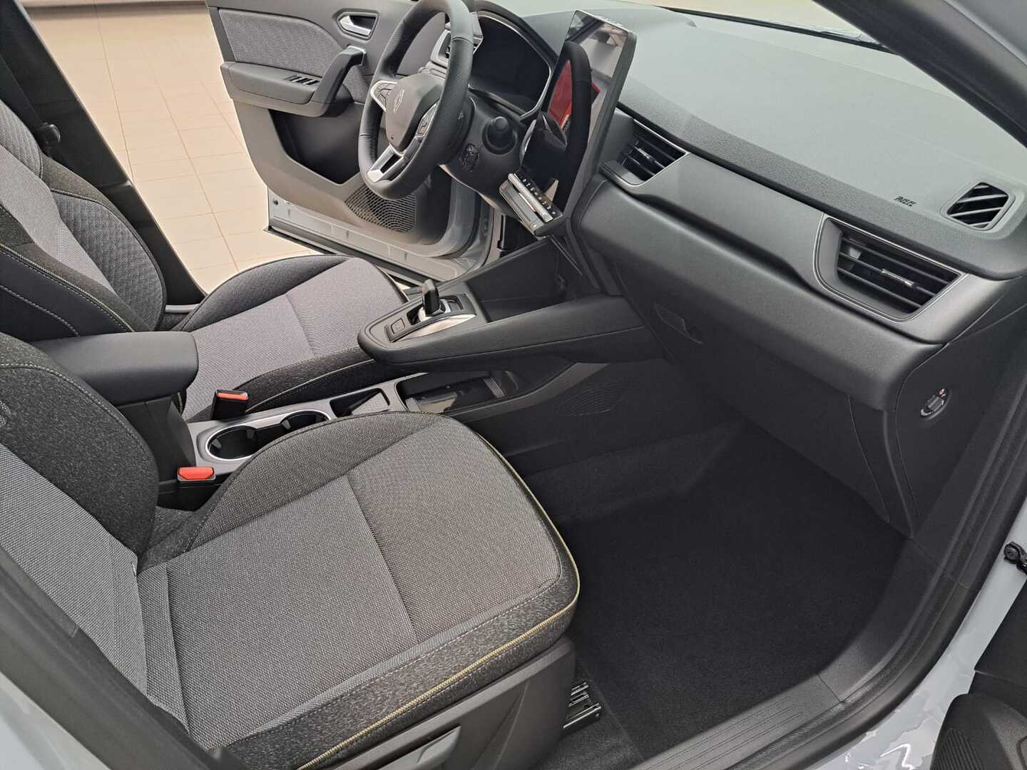 RENAULT SYMBIOZ 8