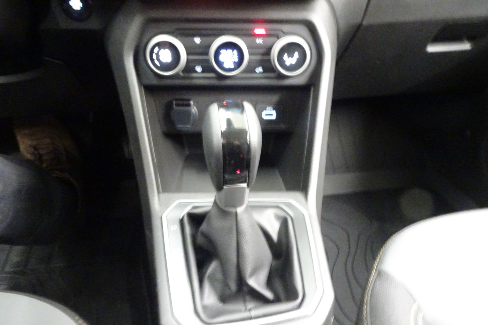 DACIA Jogger 11
