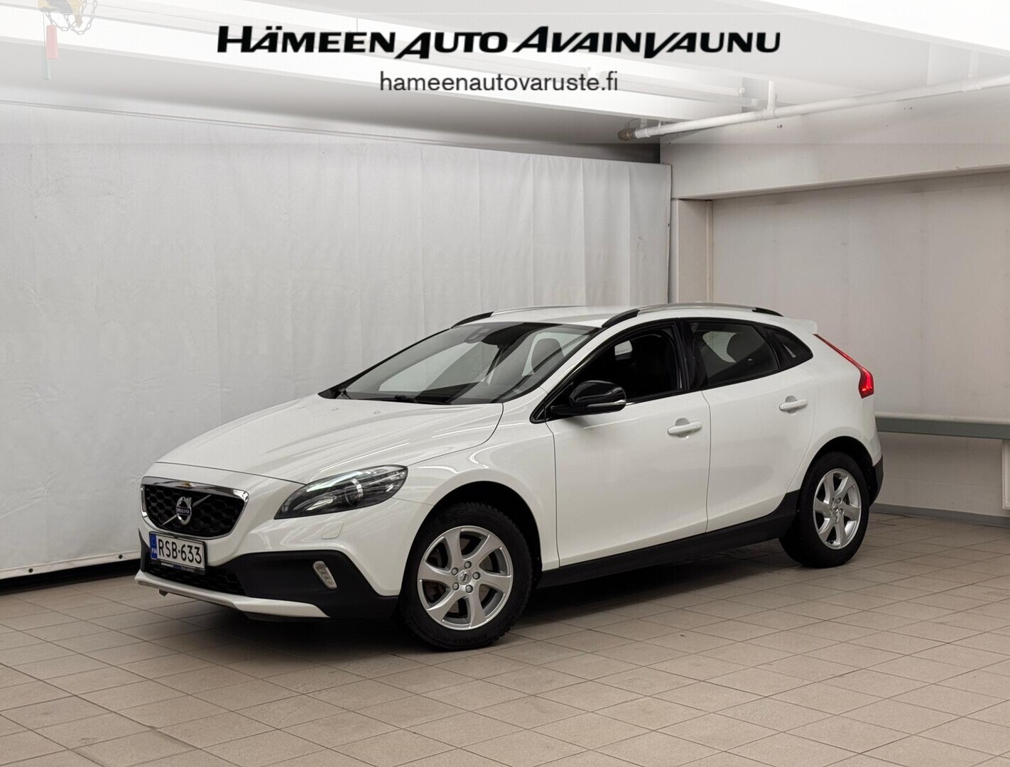 VOLVO V40 Cross Country 1
