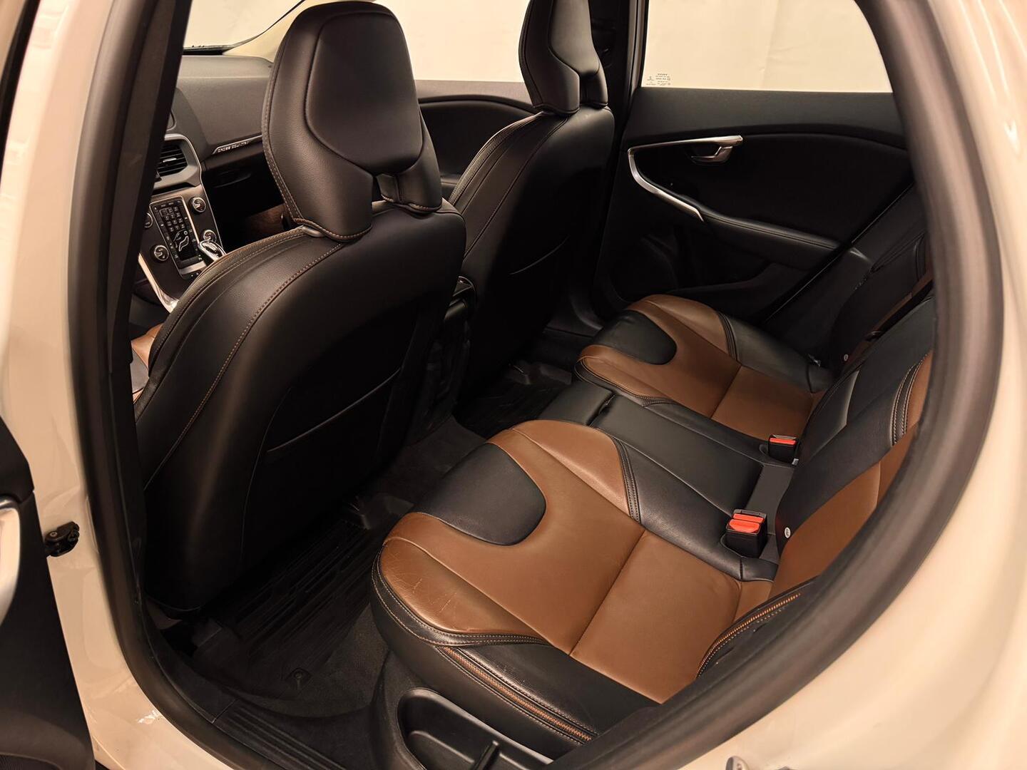 VOLVO V40 Cross Country 4
