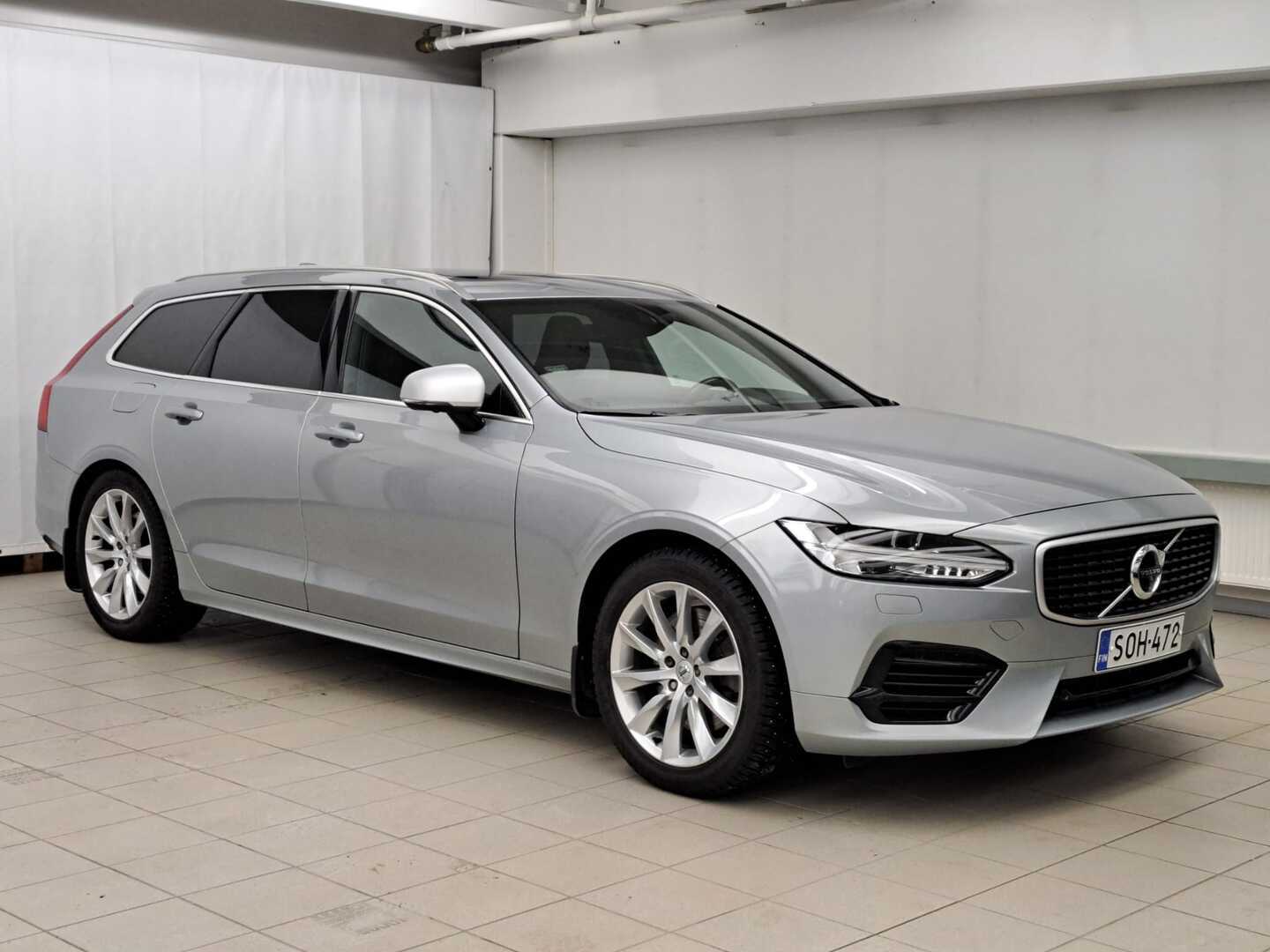VOLVO V90 2