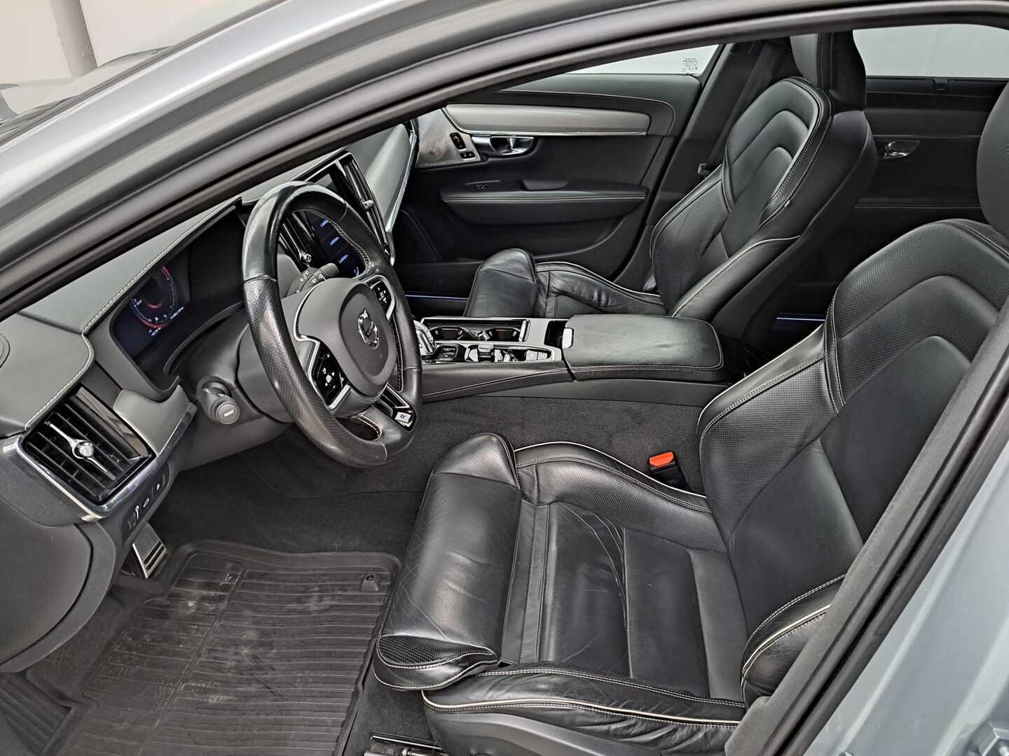 VOLVO V90 6