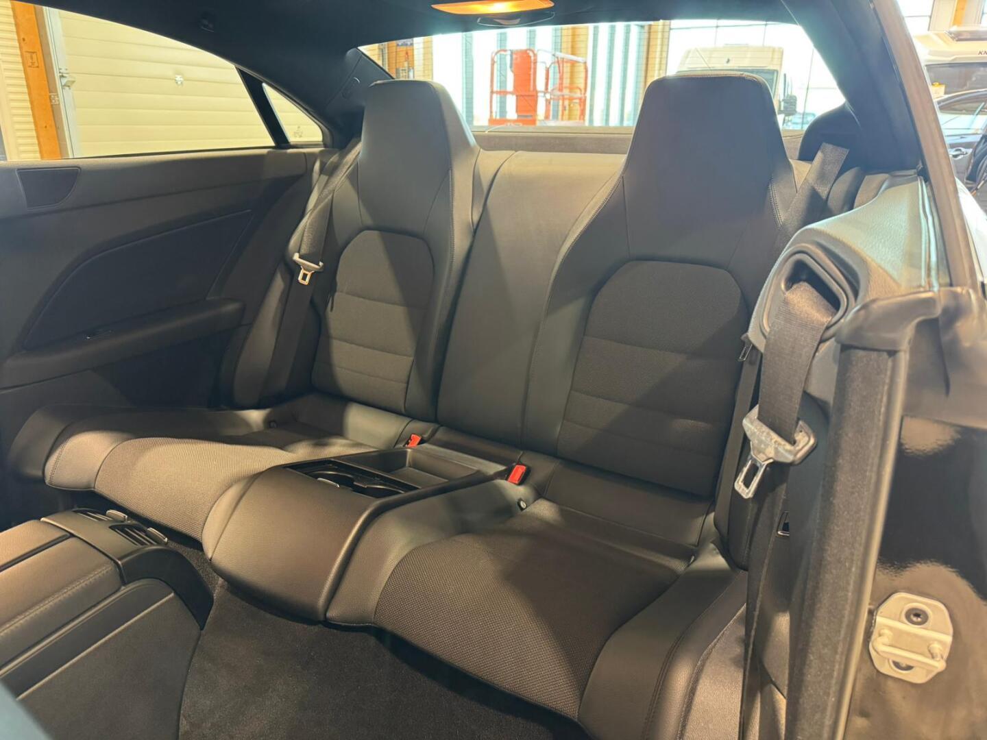 MERCEDES-BENZ E 2010