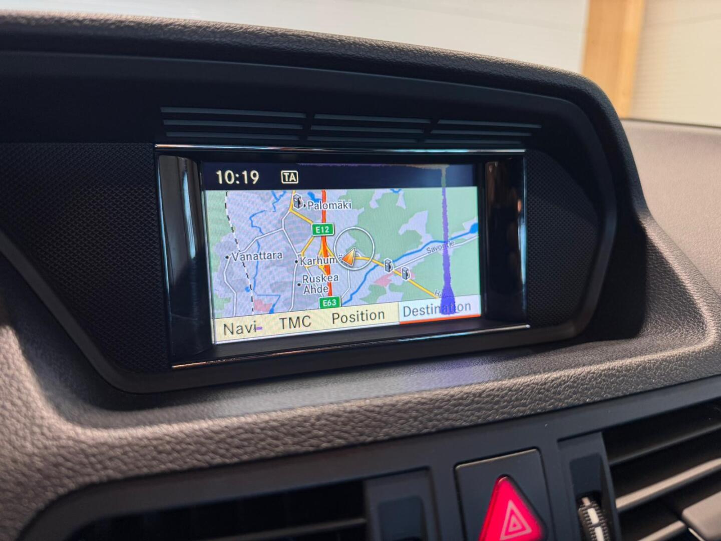 MERCEDES-BENZ E 2010