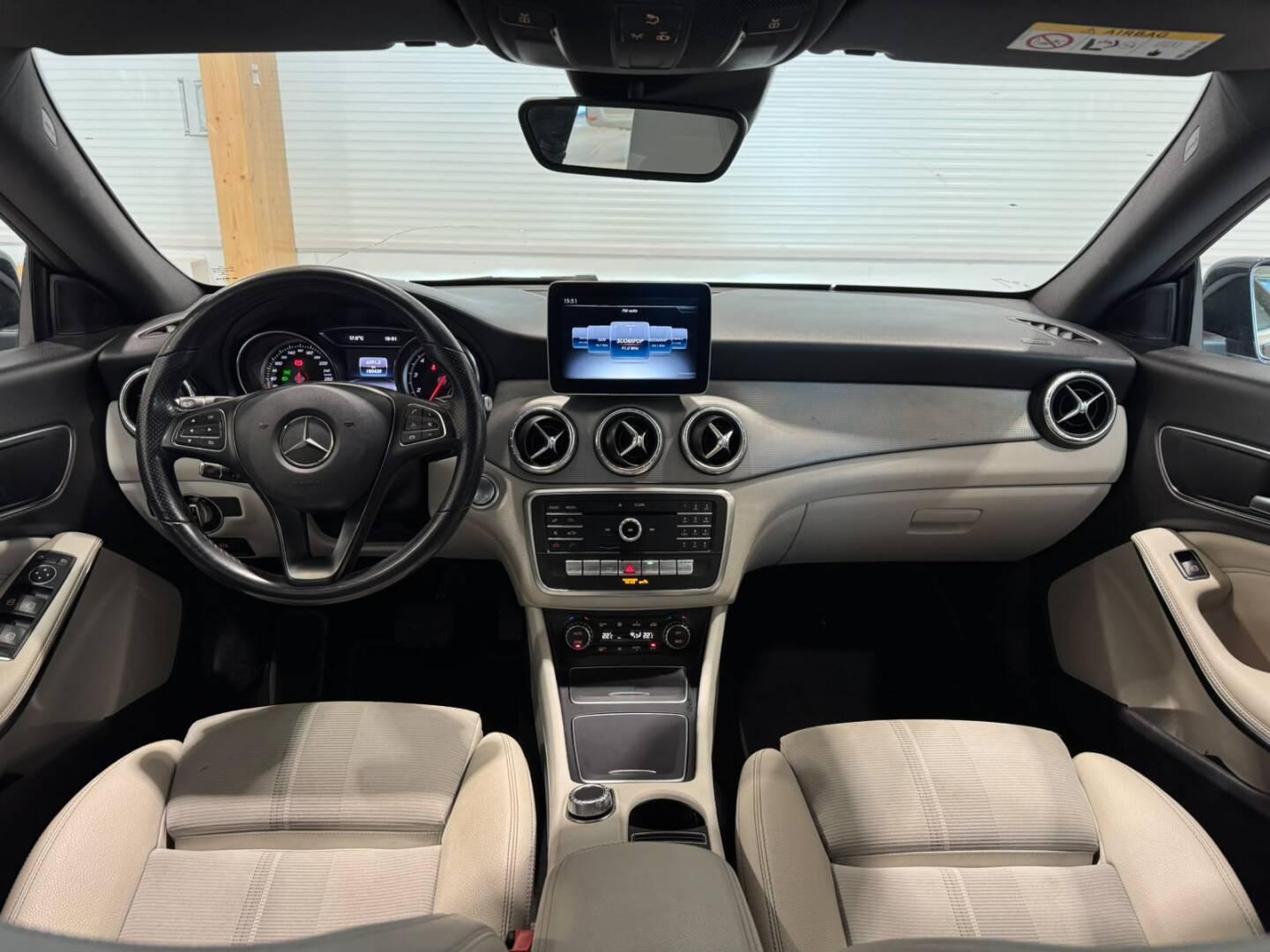 MERCEDES-BENZ CLA 2019
