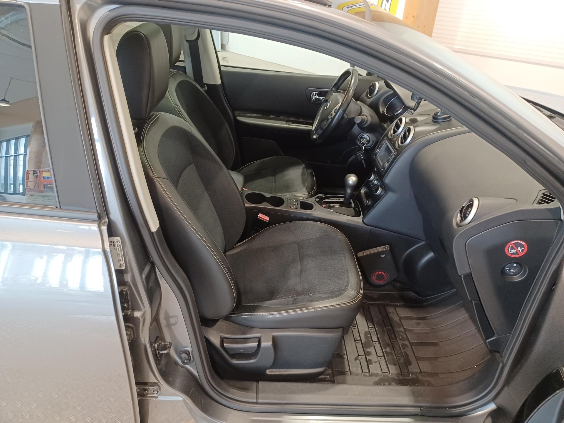 NISSAN Qashqai 2014
