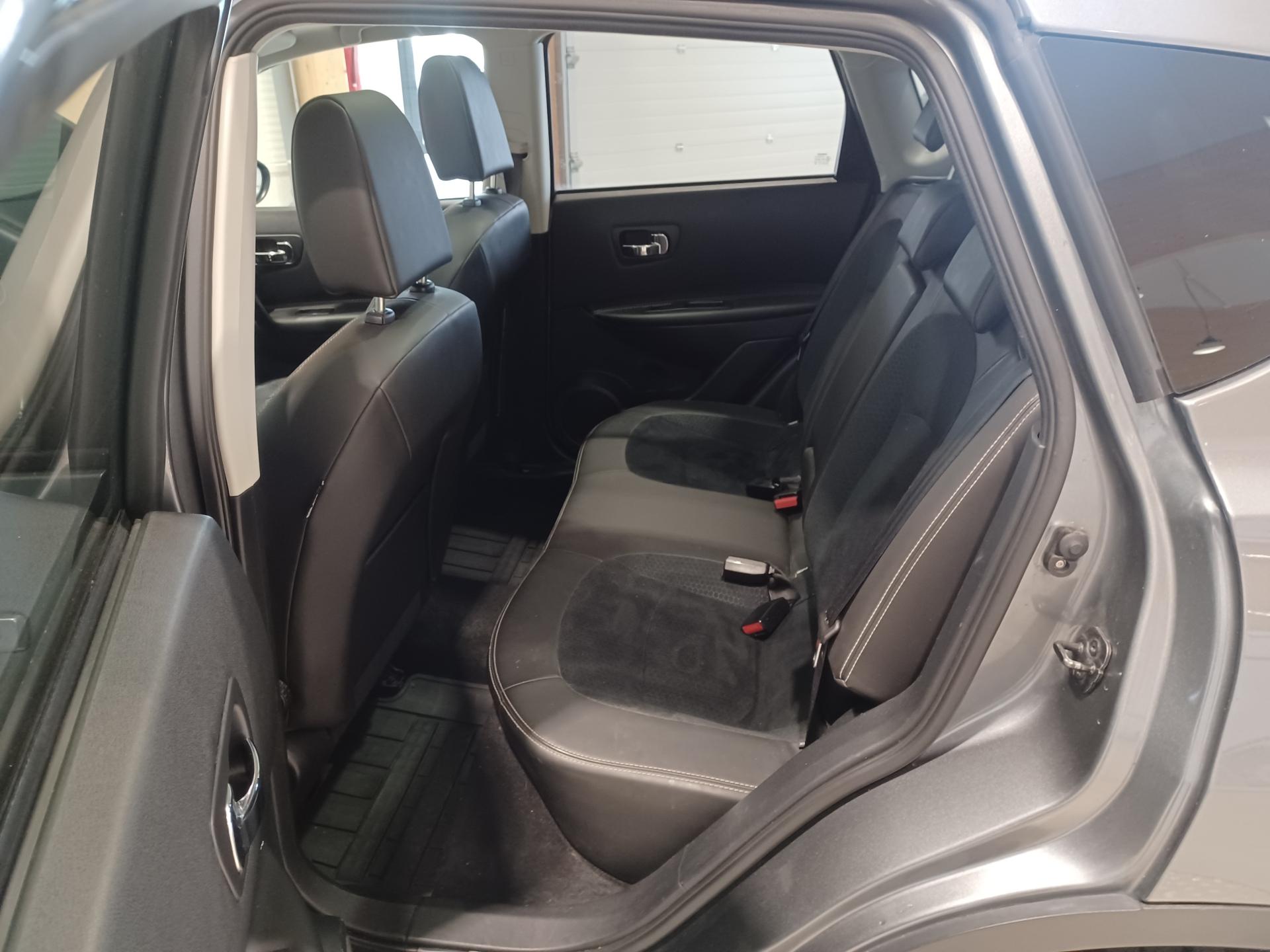 NISSAN Qashqai 2014