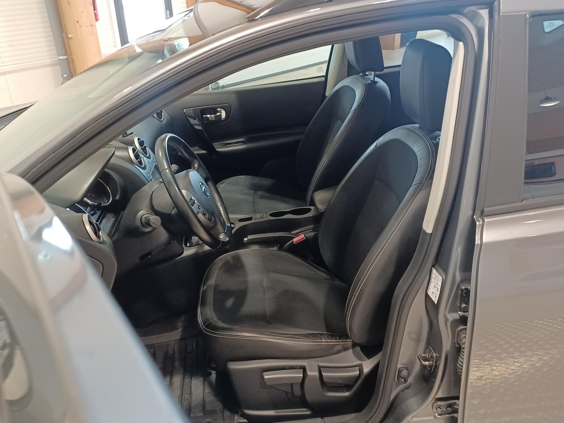 NISSAN Qashqai 2014