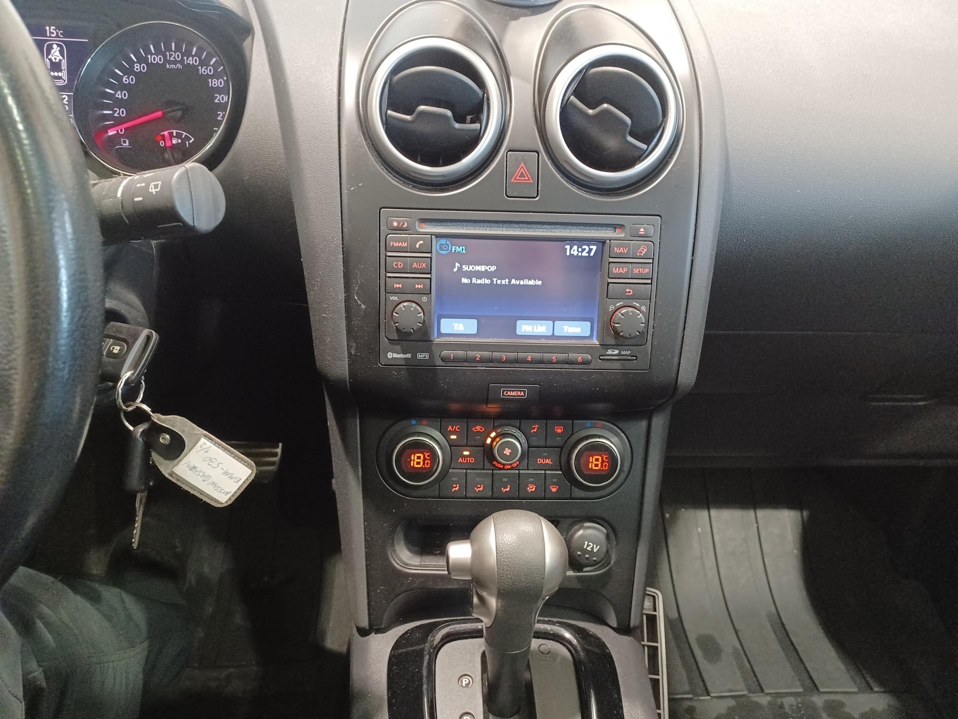 NISSAN Qashqai 2014