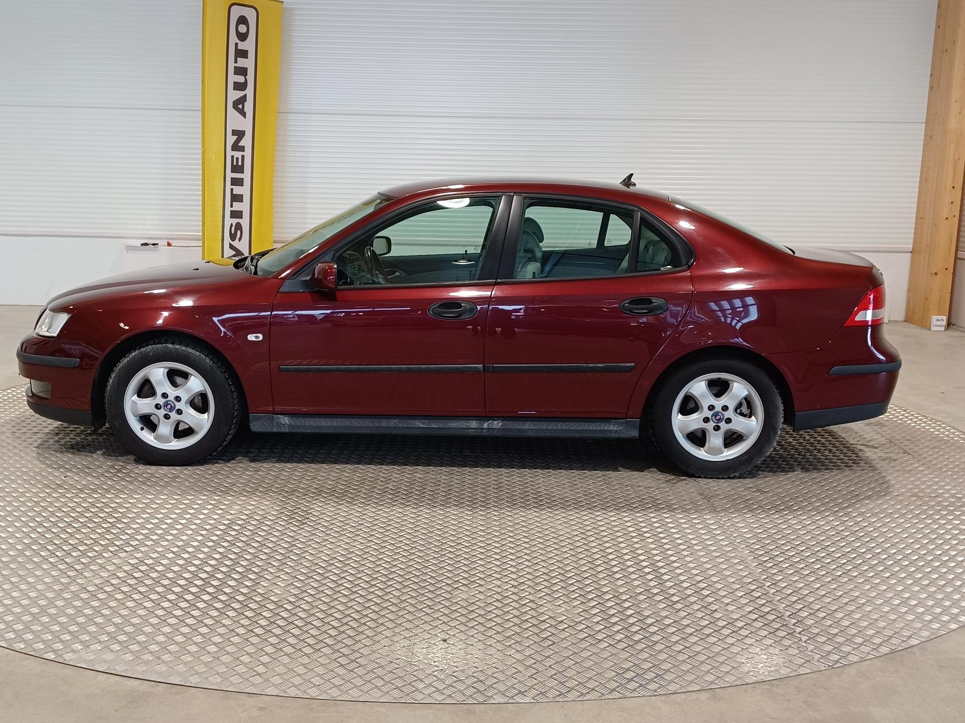 SAAB 9-3 2004