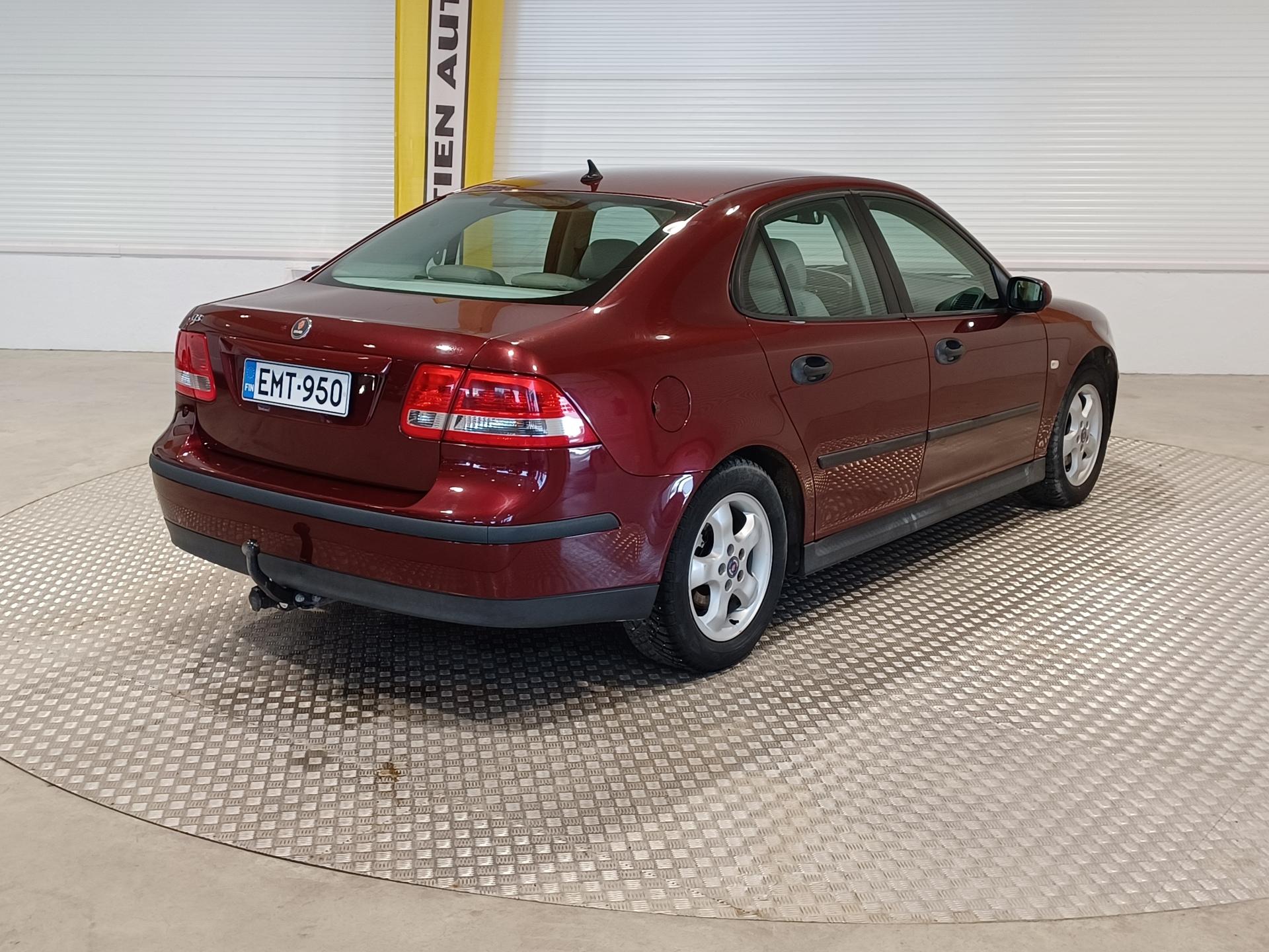 SAAB 9-3 2004