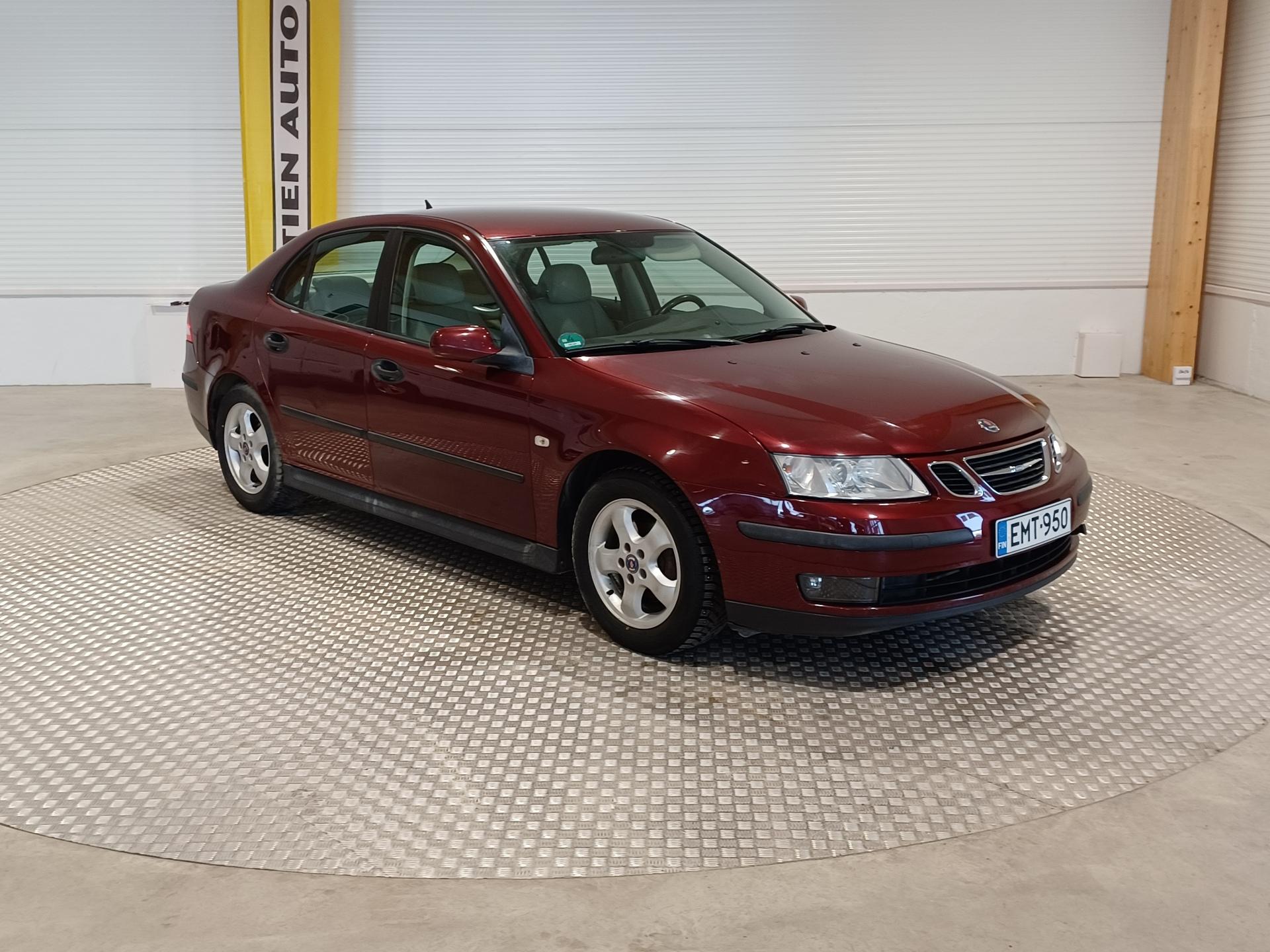 SAAB 9-3 2004