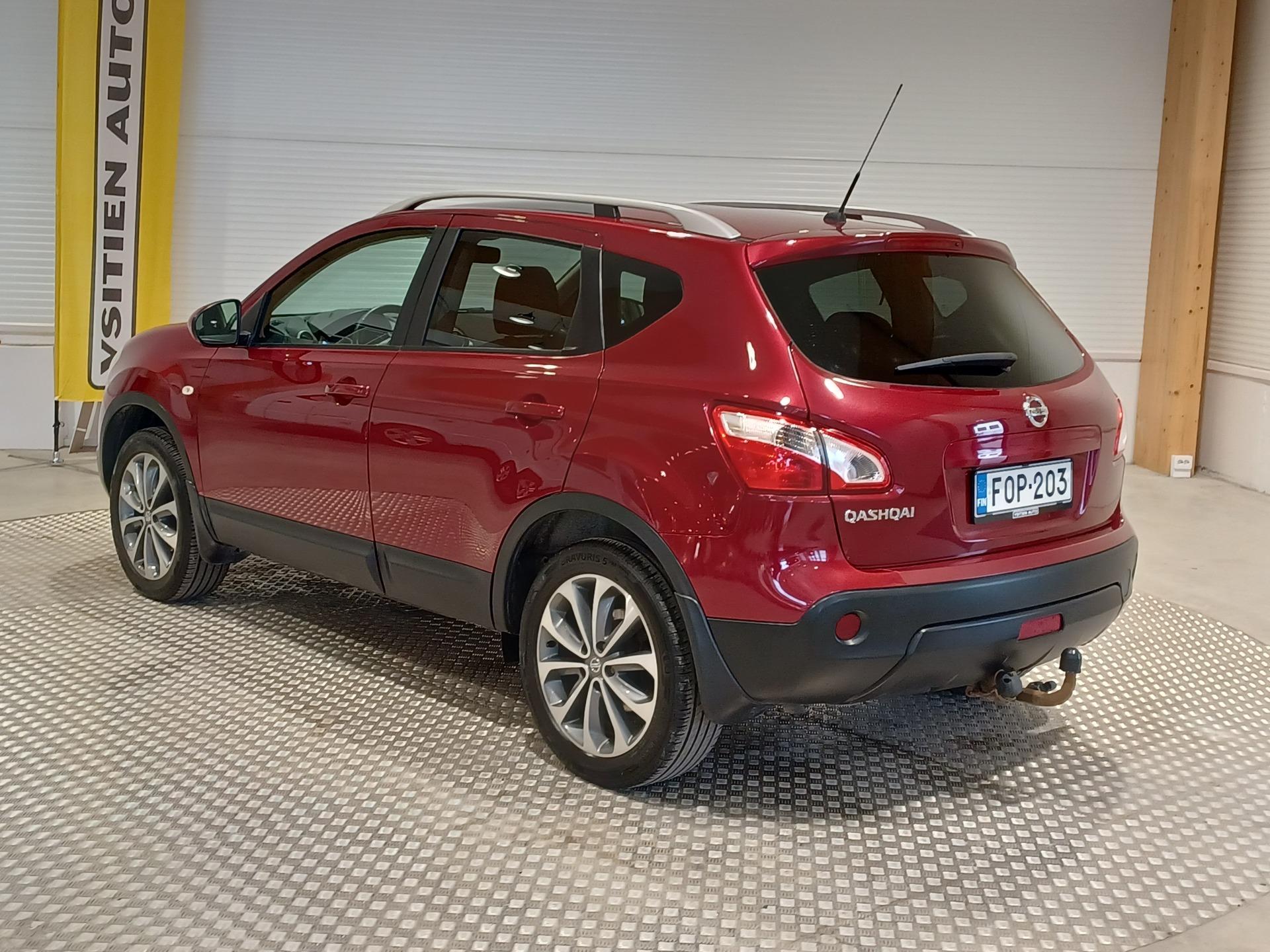 NISSAN Qashqai 2010