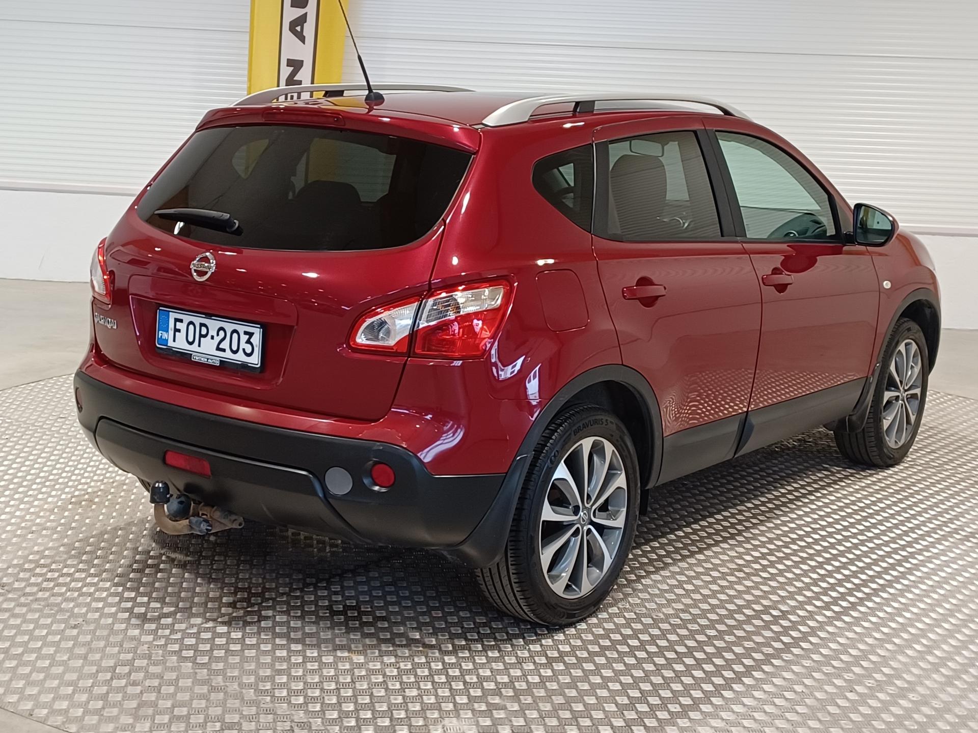 NISSAN Qashqai 2010