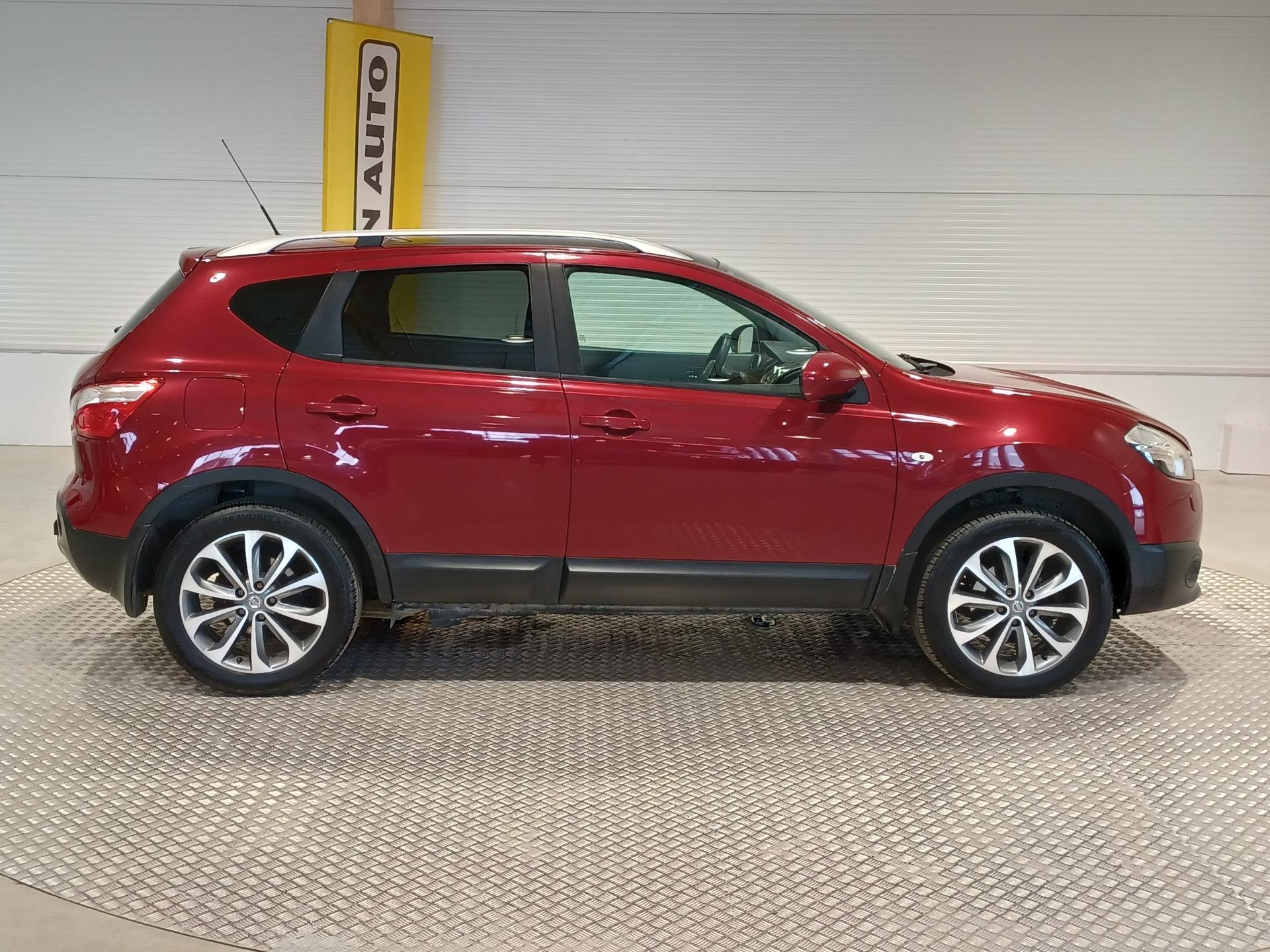 NISSAN Qashqai 2010