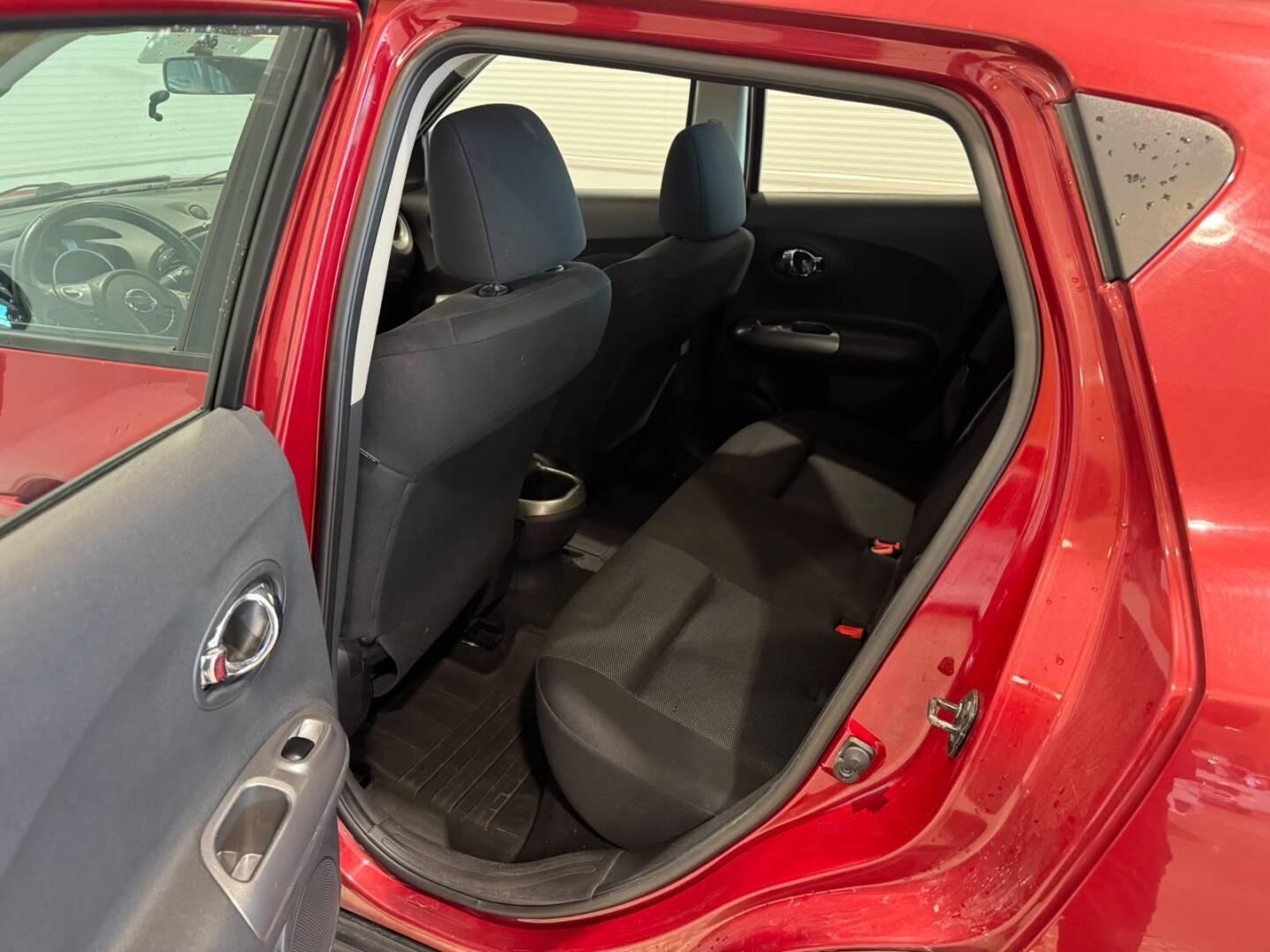 NISSAN Juke 2011