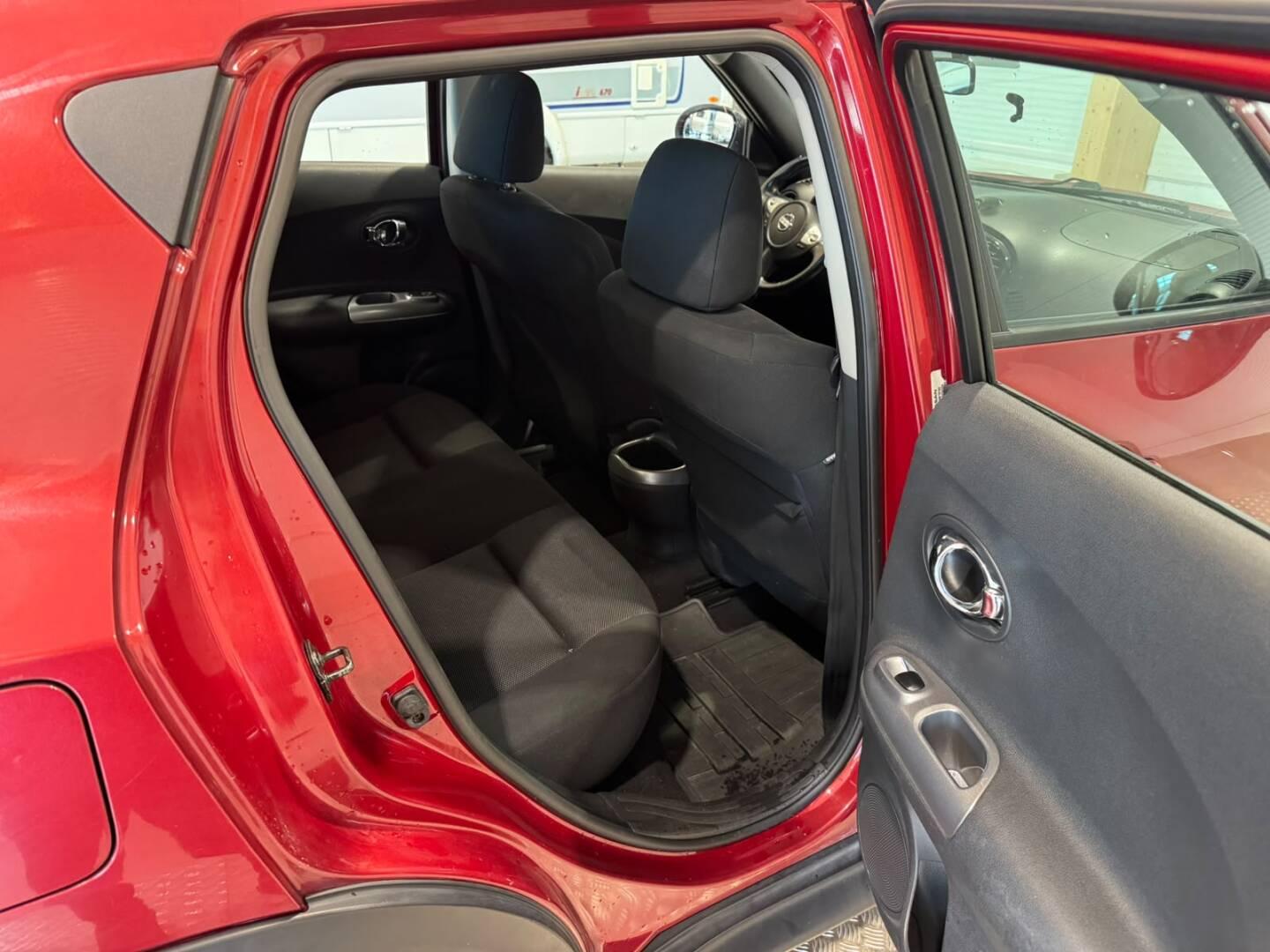 NISSAN Juke 2011