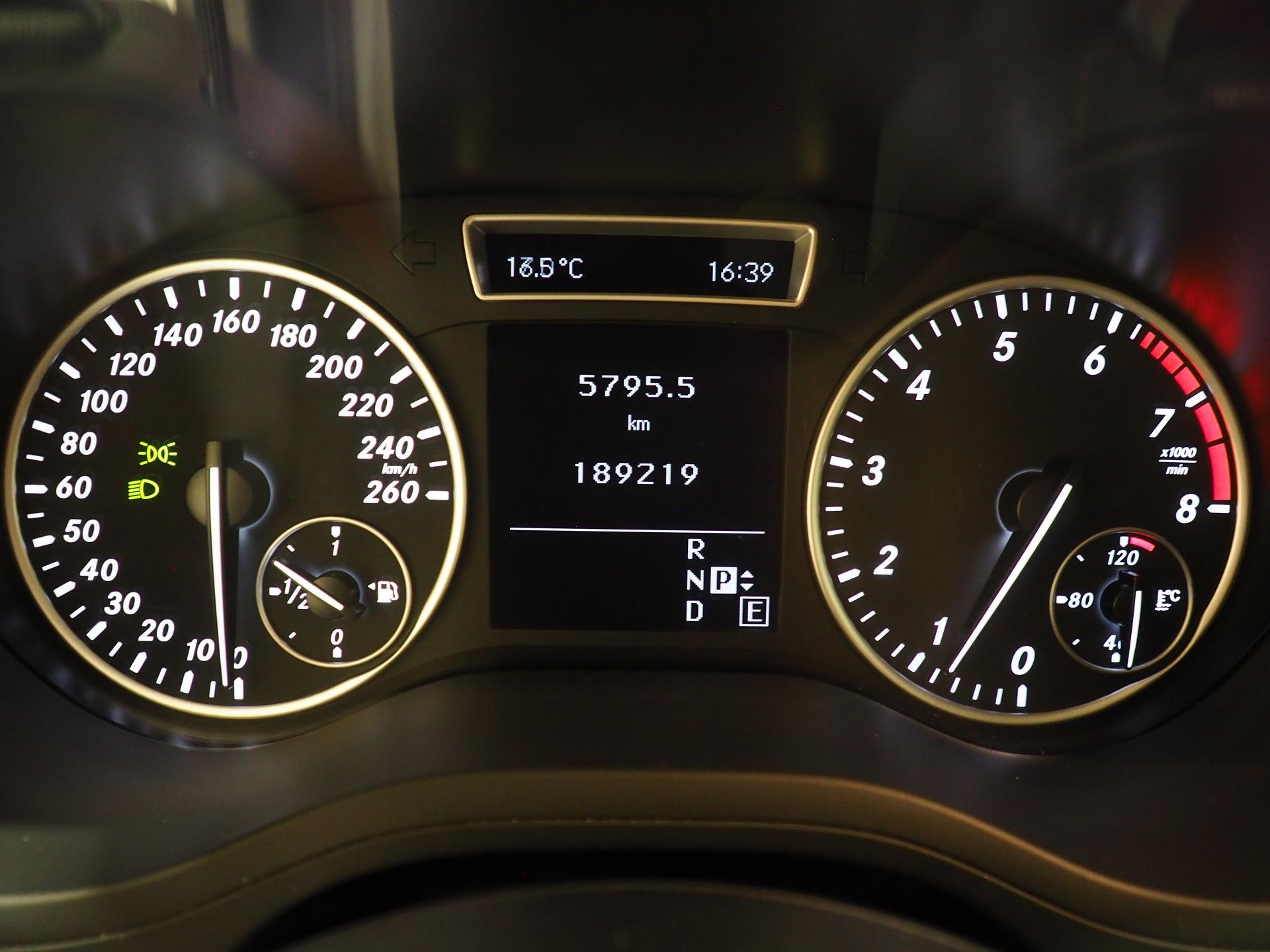 MERCEDES-BENZ B 2013