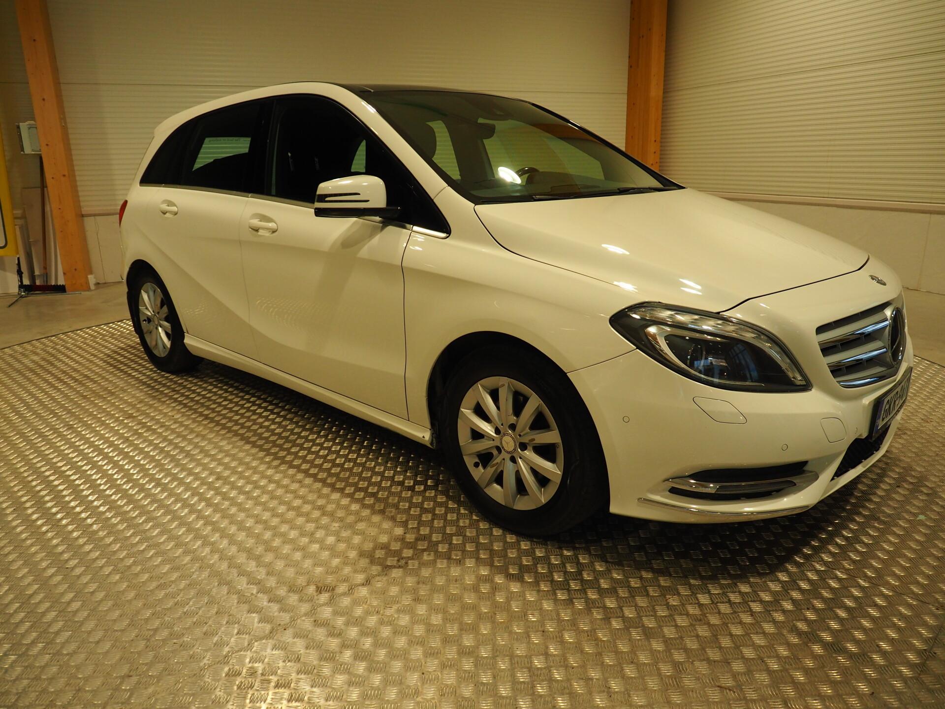MERCEDES-BENZ B 2013