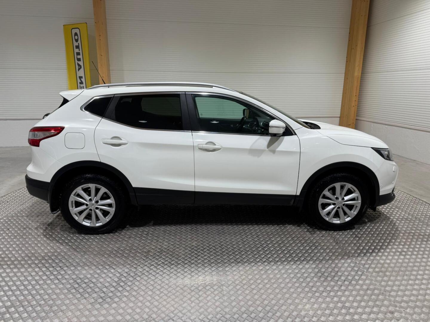 NISSAN Qashqai 2014