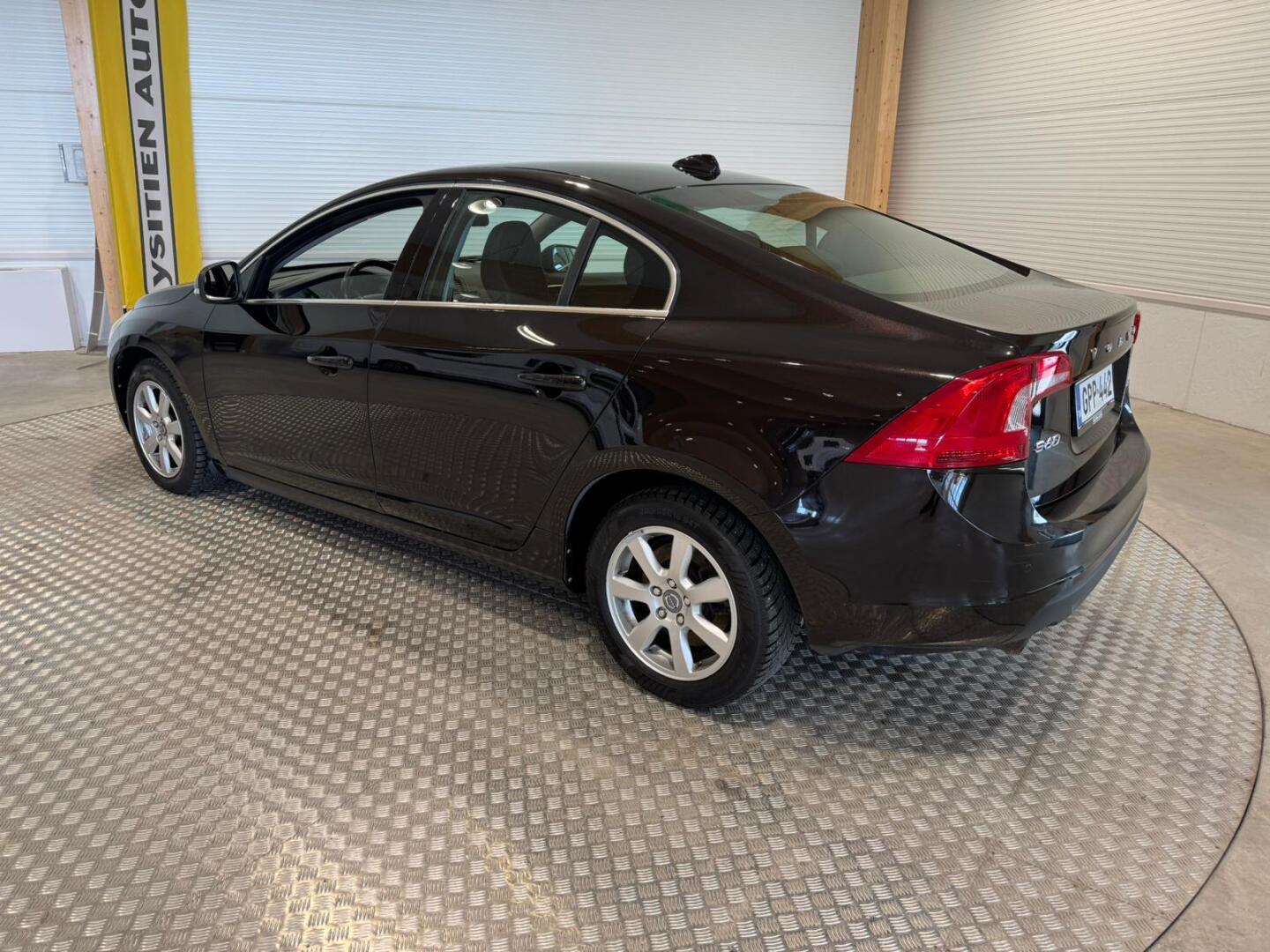 VOLVO S60 2013