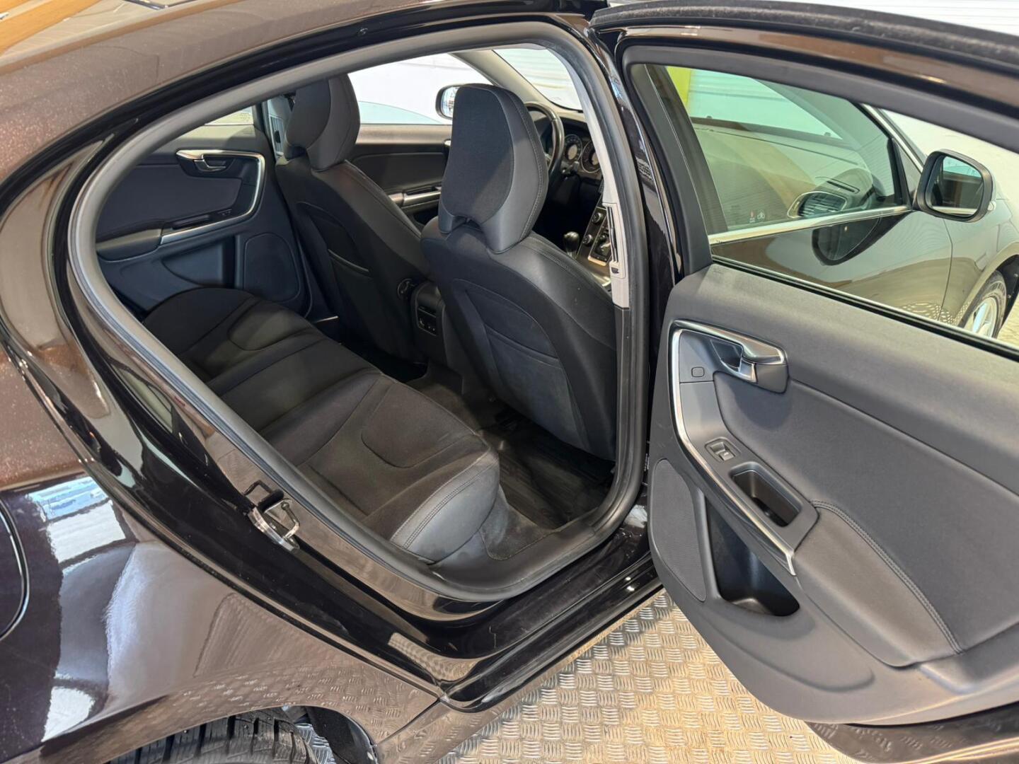 VOLVO S60 2013