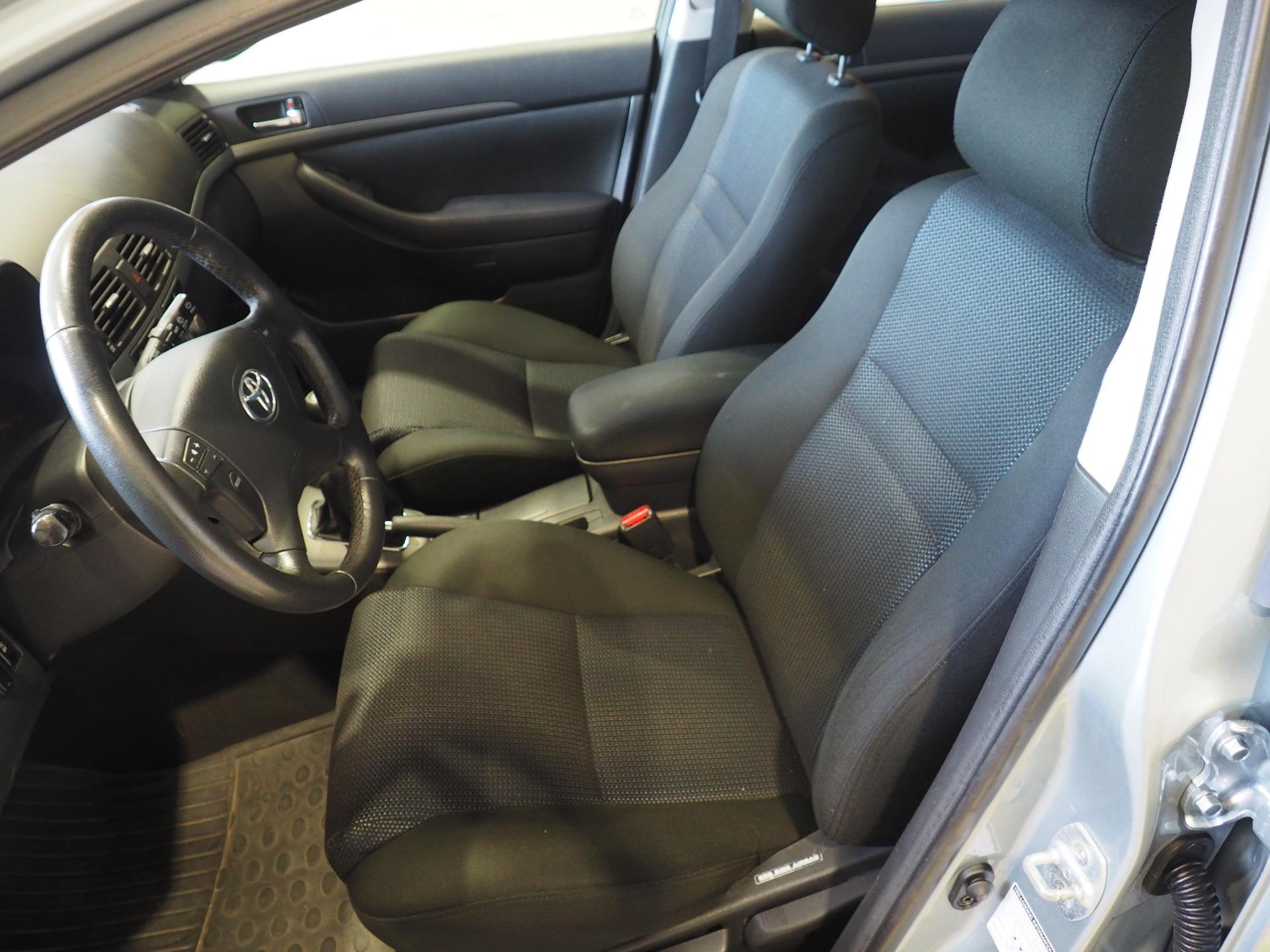 TOYOTA Avensis 2008