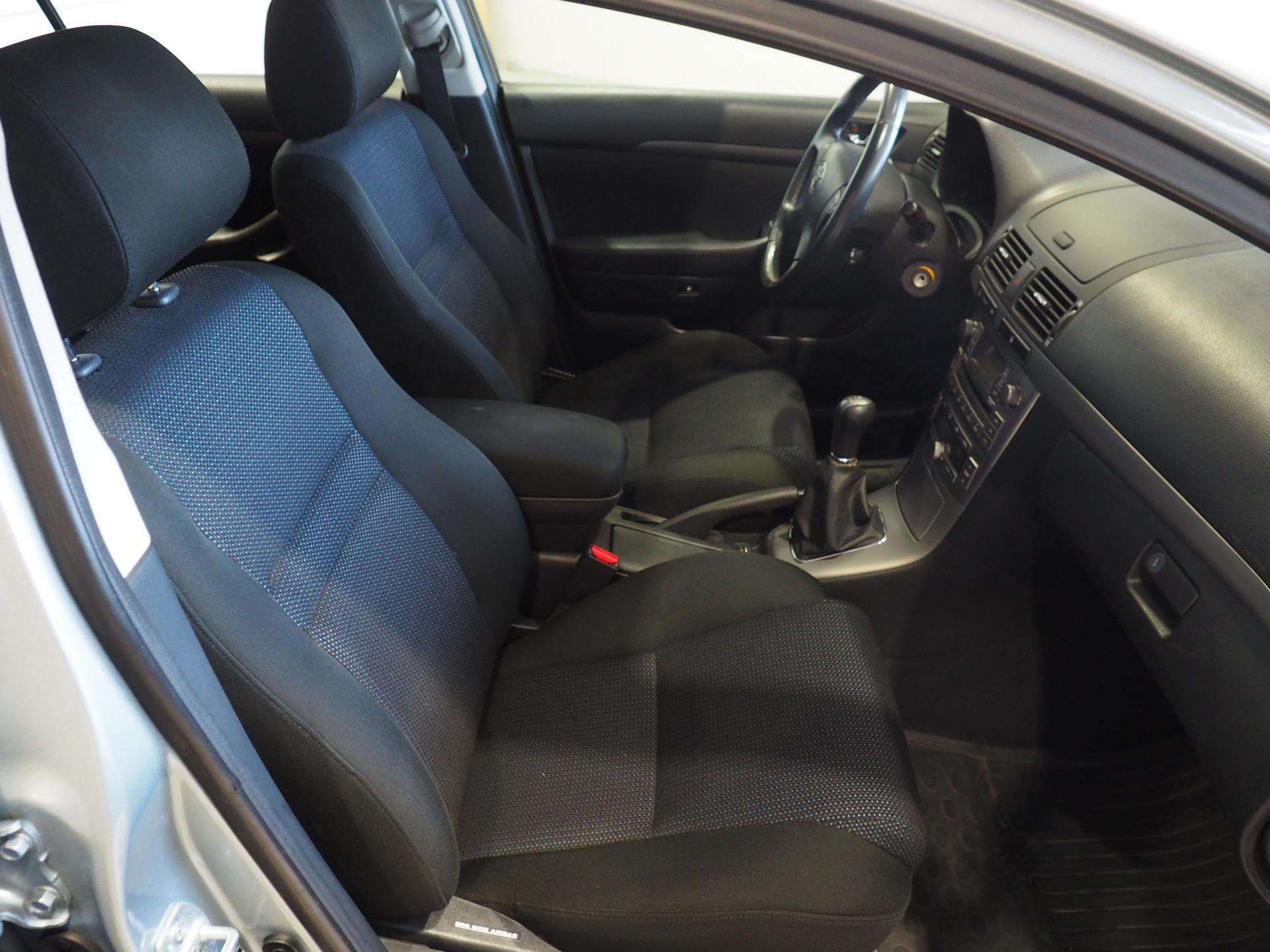 TOYOTA Avensis 2008