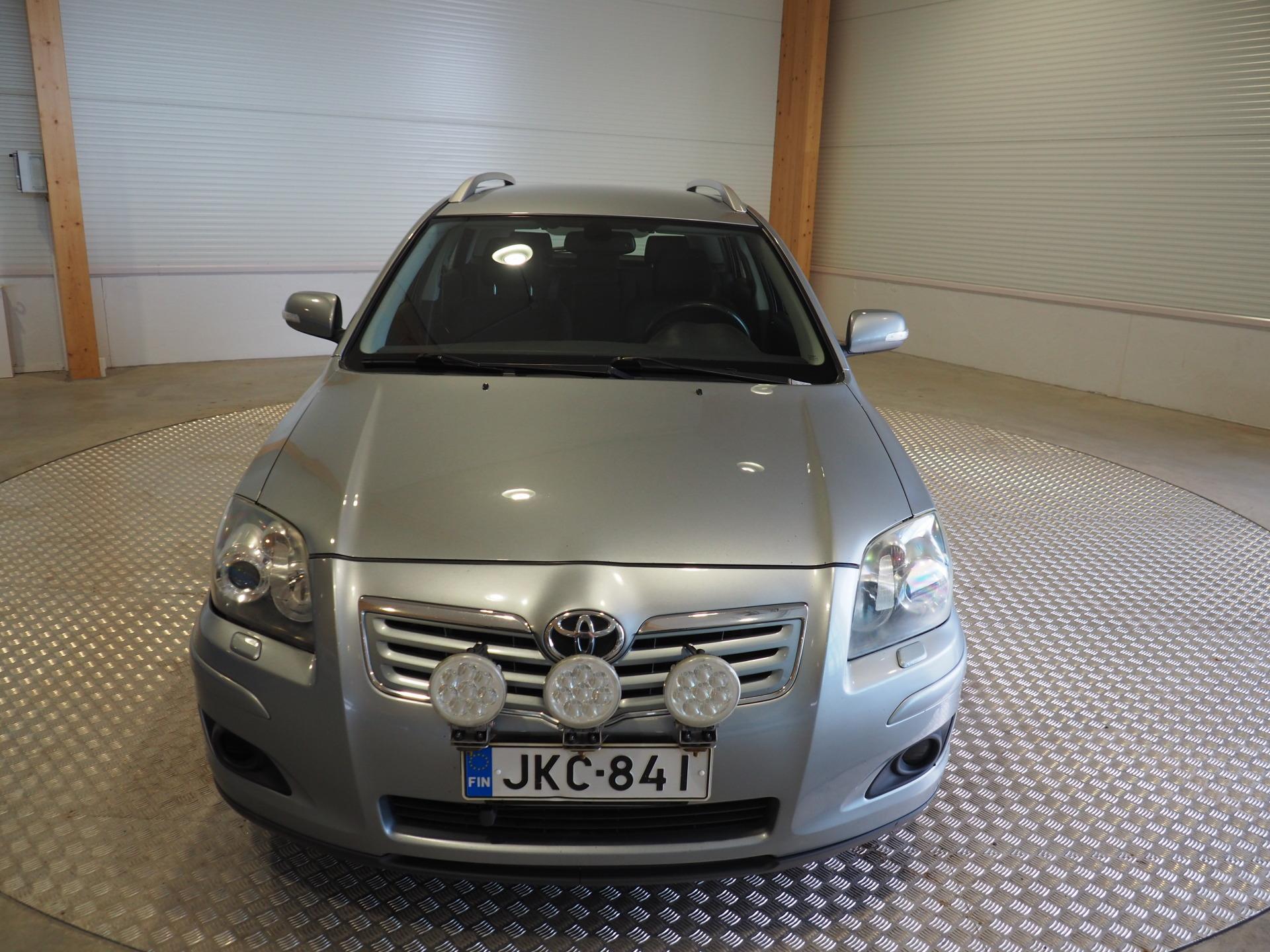 TOYOTA Avensis 2008