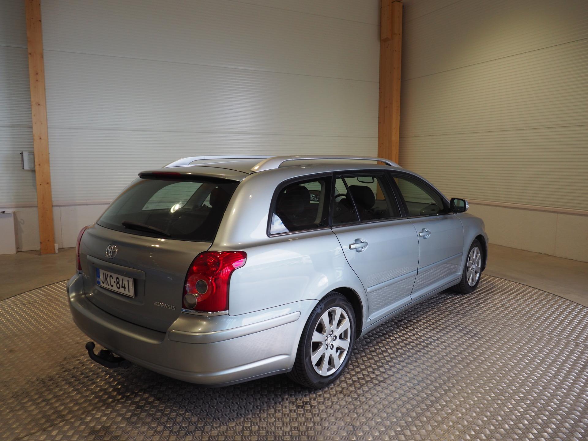 TOYOTA Avensis 2008