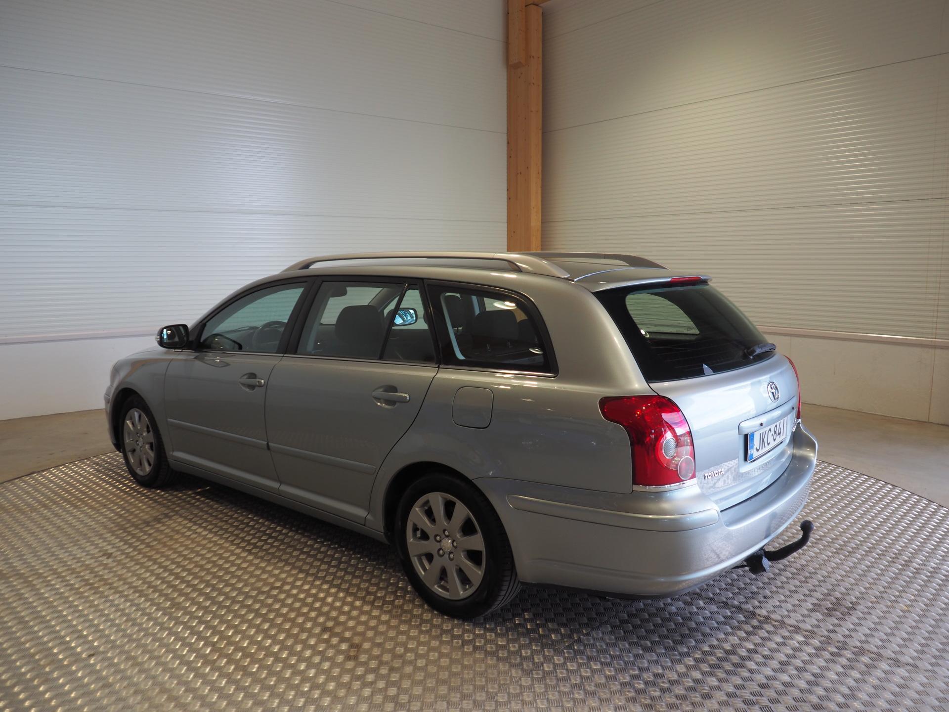 TOYOTA Avensis 2008