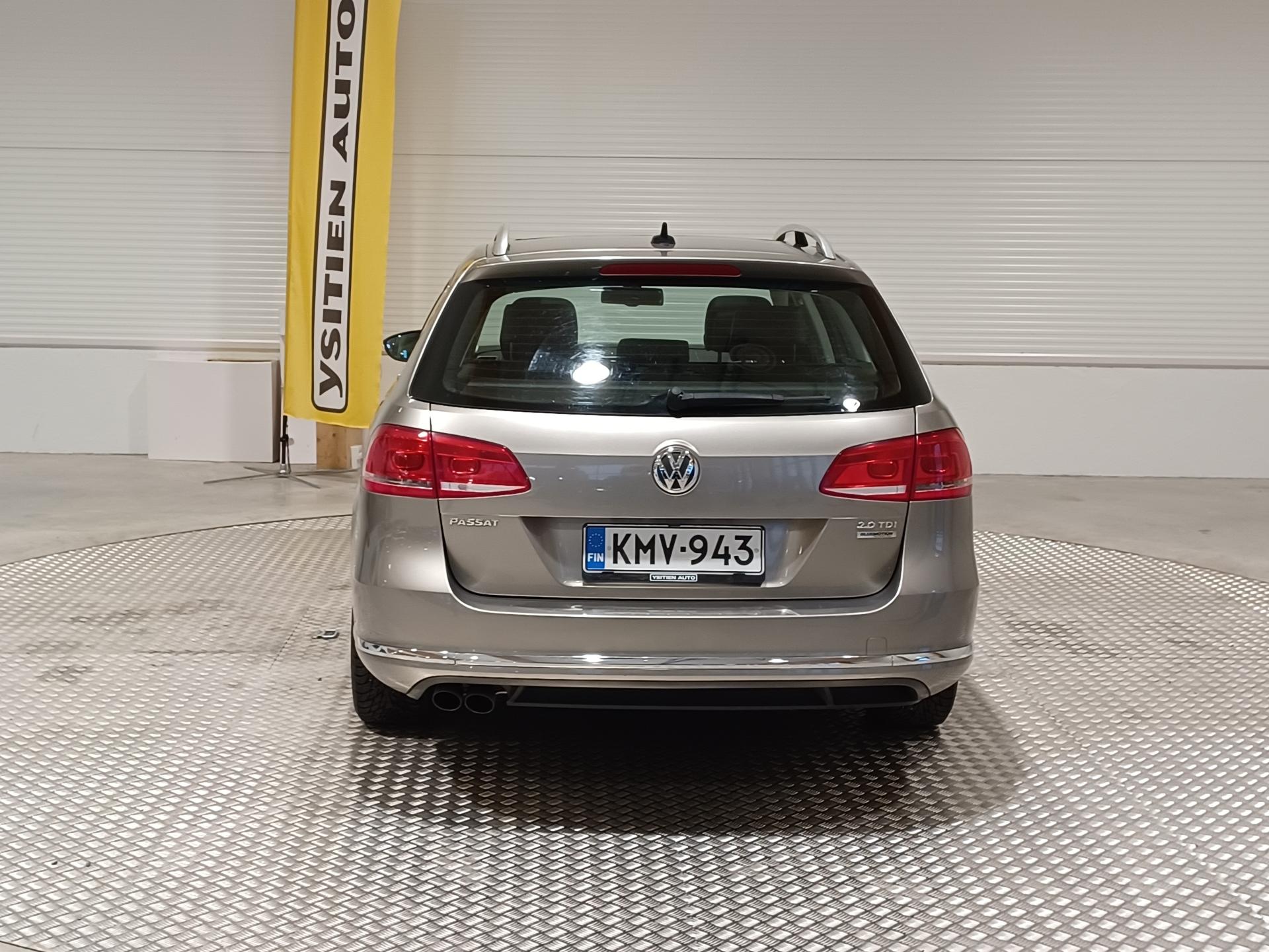 VOLKSWAGEN Passat 2014