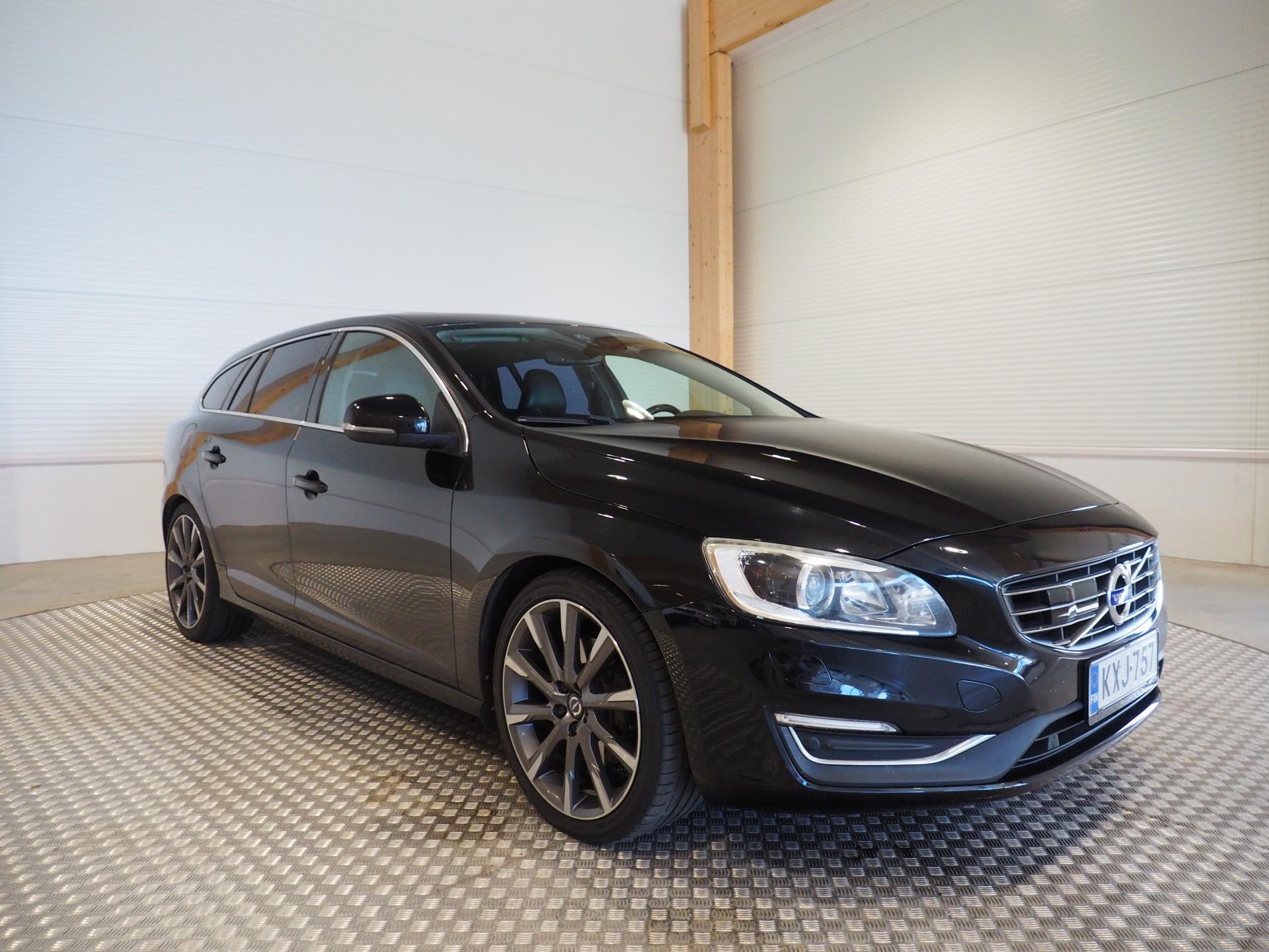 VOLVO V60 4